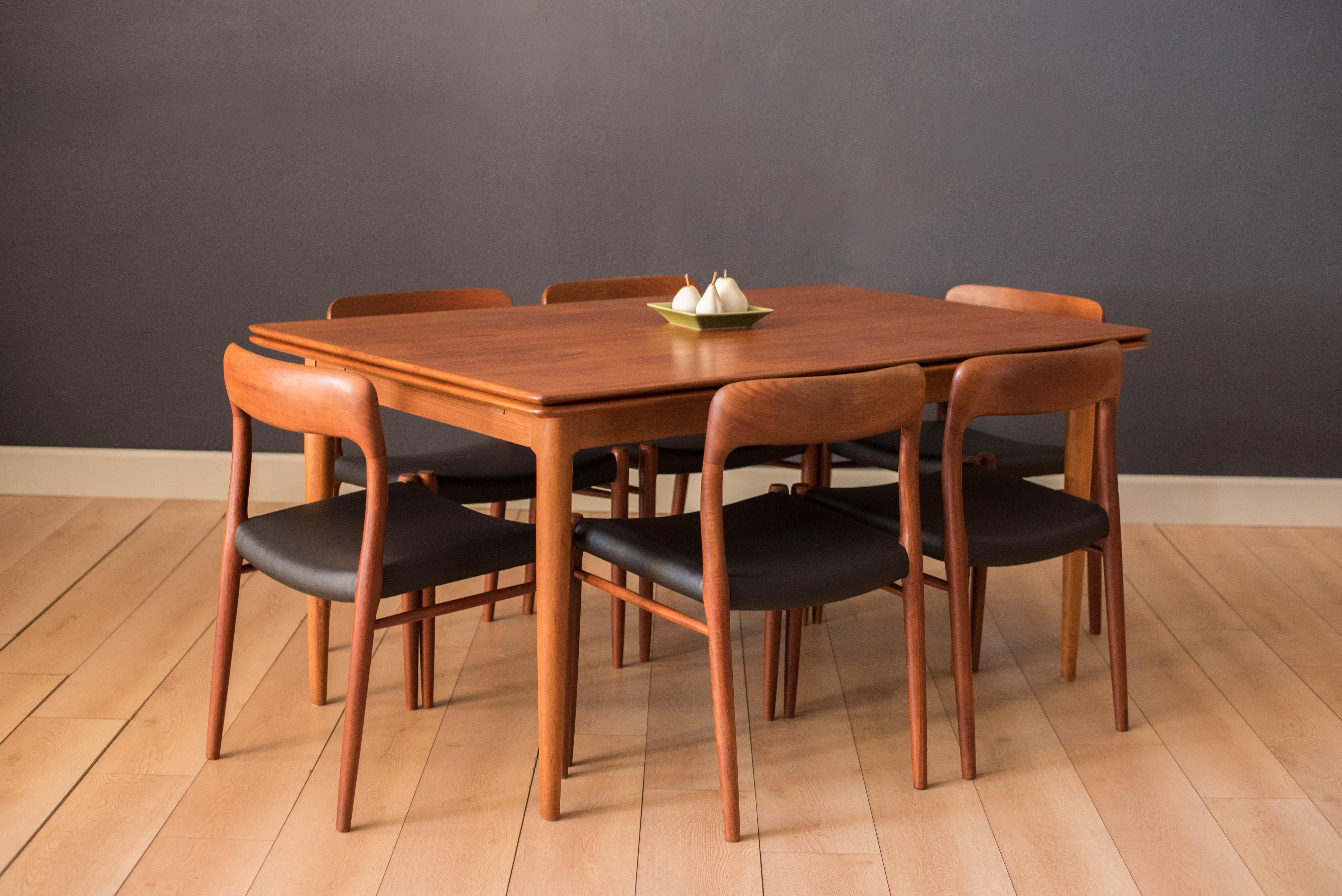 Mid-20th Century Mid Century Scandinavian Expandable Dining Table