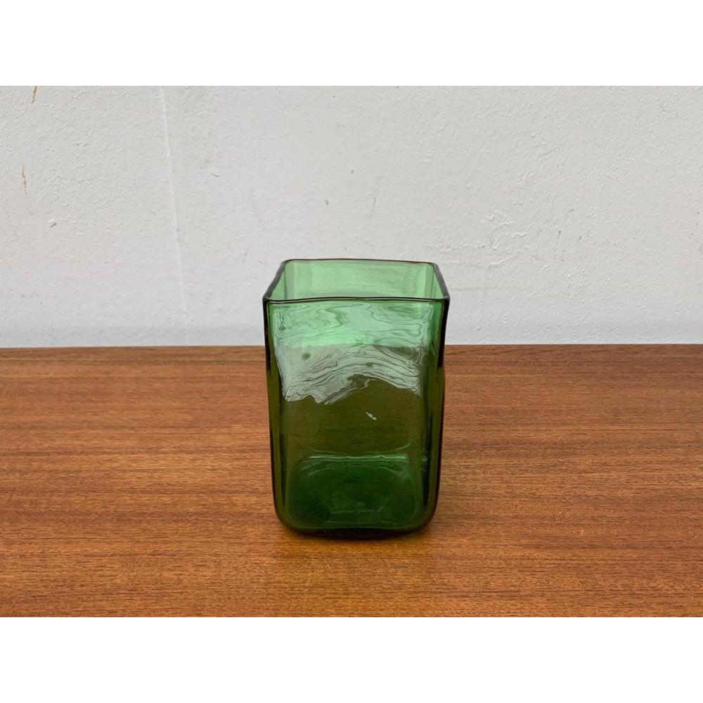 Vetro Vaso di vetro scandinavo di metà secolo in vendita