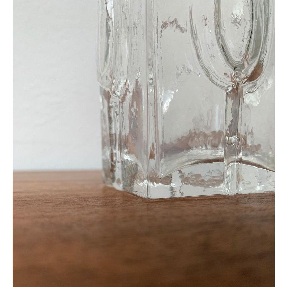 Vaso in vetro scandinavo di metà secolo con motivo floreale, anni '60 in vendita 4