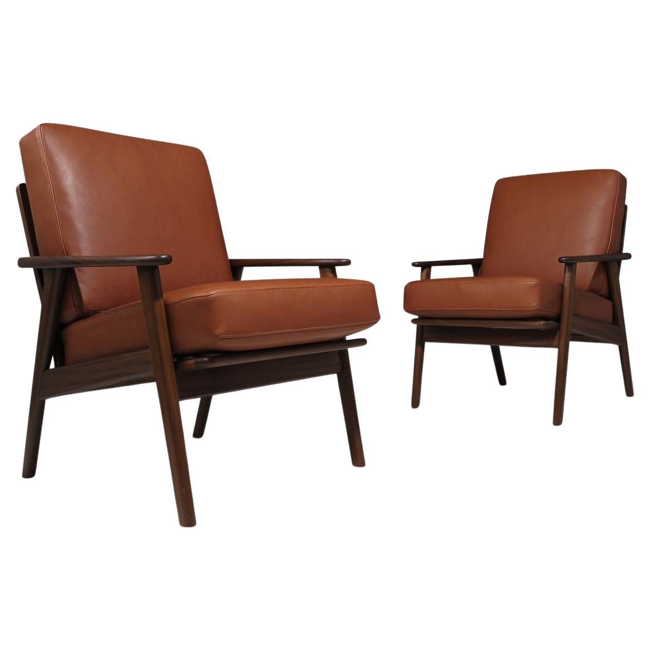 Mid-century Scandinavian Lounge Chairs in Saddle Leather For Sale