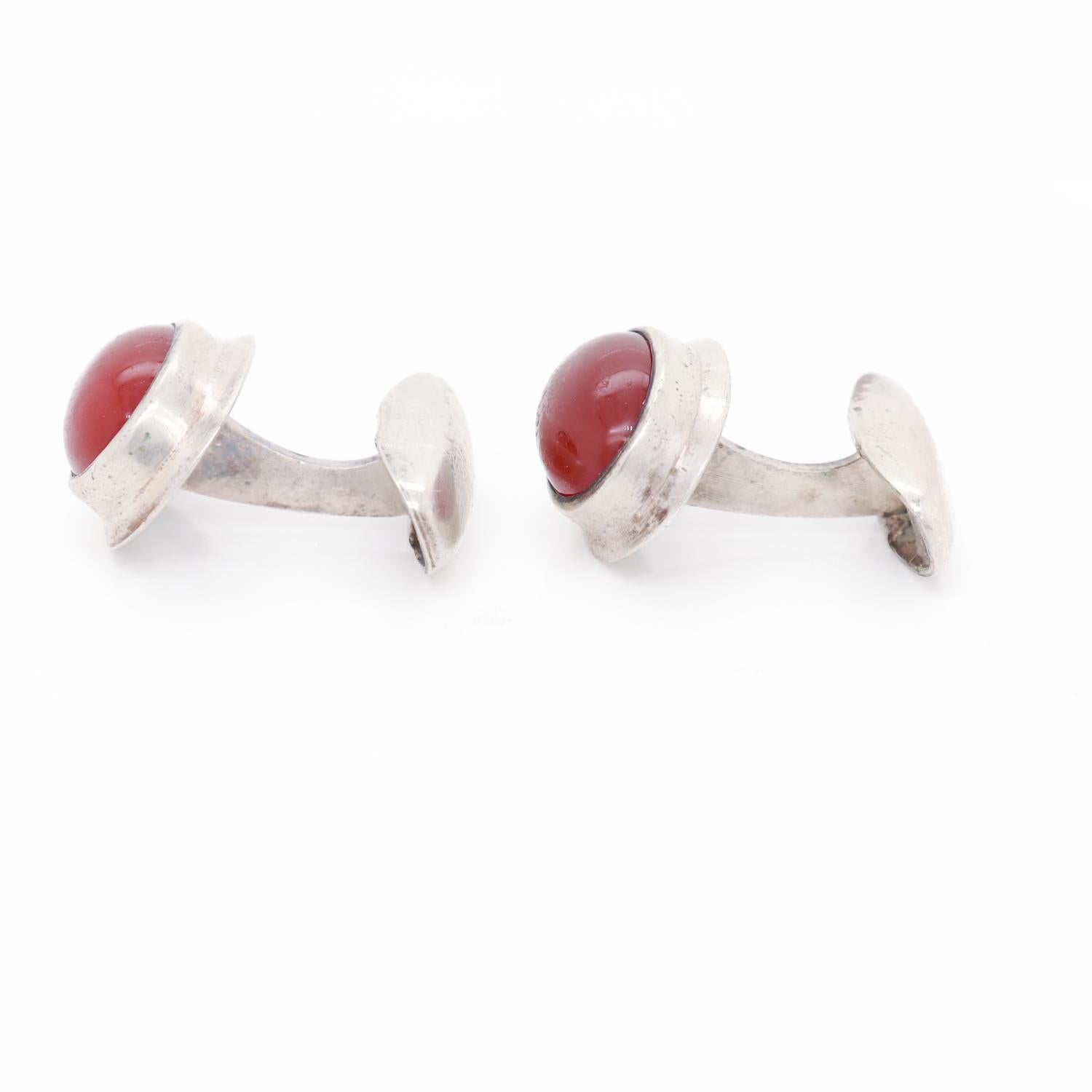 Manschettenknöpfe aus 830er Silber und Karneol-Cabochon, Skandinavische Moderne der Mitte des Jahrhunderts im Angebot 1