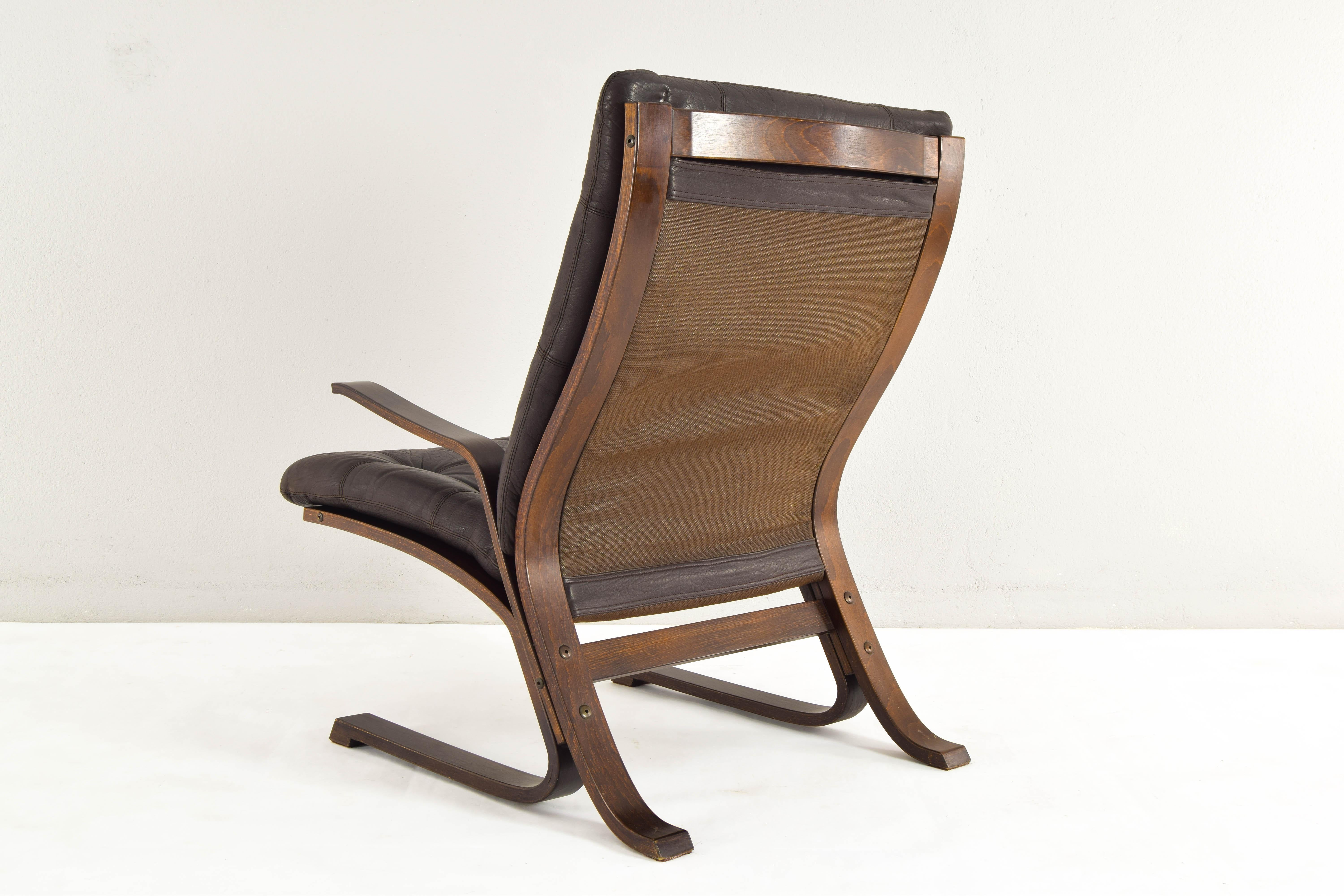 Norwegian Midcentury Scandinavian Modern Bentwood and Brown Leather Armchair, Norway 1970s