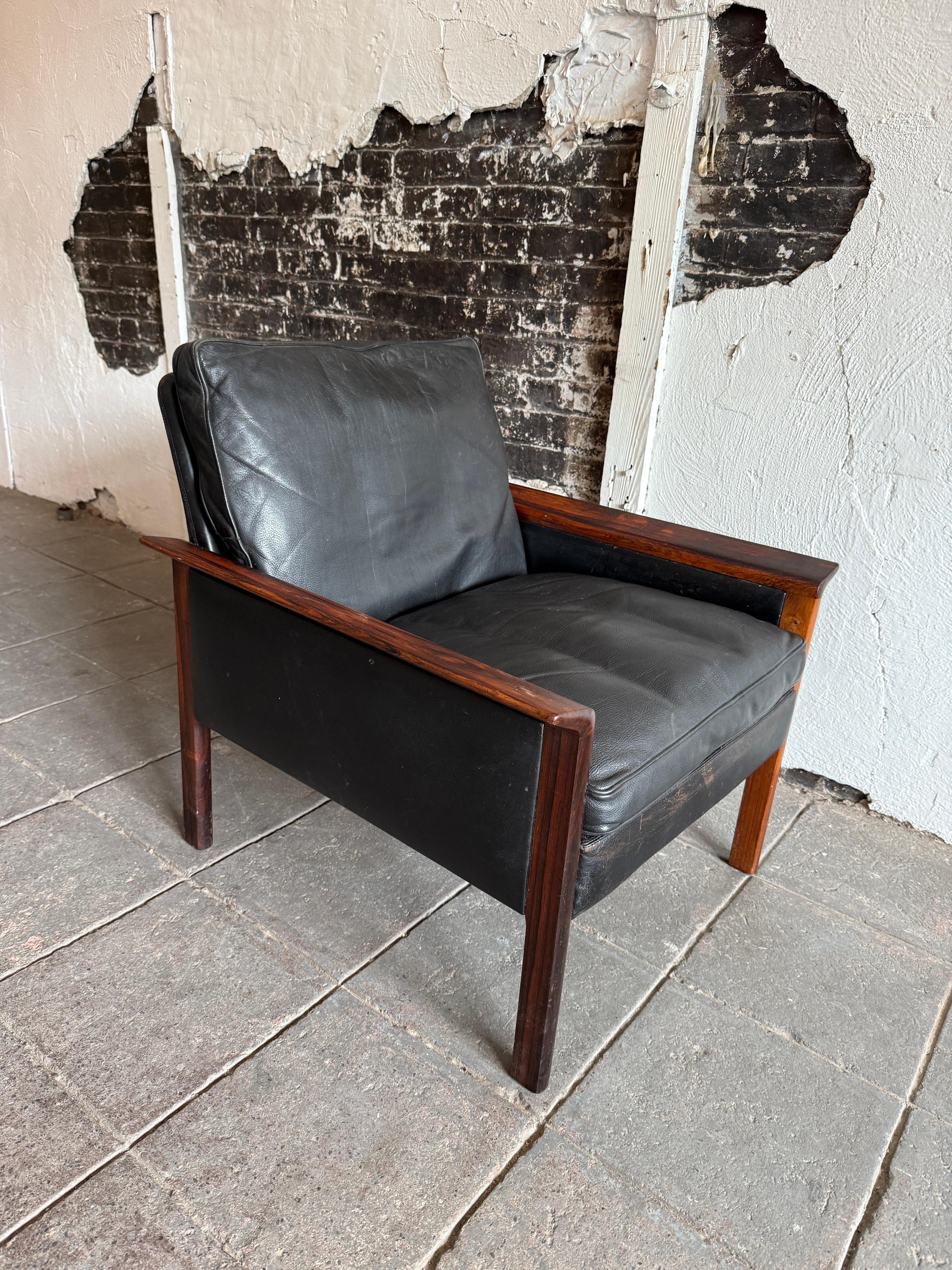 Mid-20th Century Mid century Scandinavian modern black leather rosewood lounge chair Hans Olsen