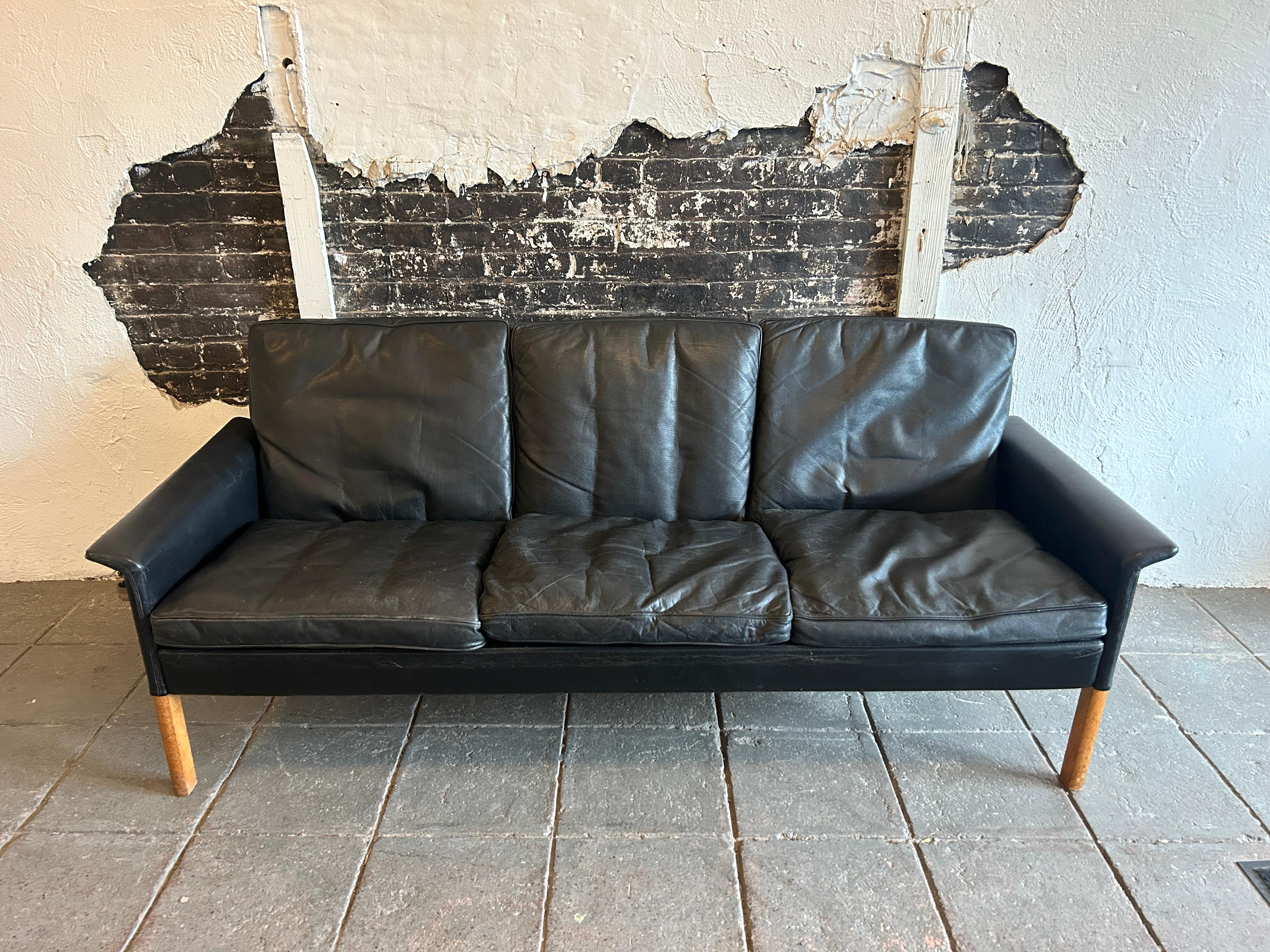 Mid century Scandinavian modern black leather sofa 3 seat Hans Olsen In Good Condition For Sale In BROOKLYN, NY