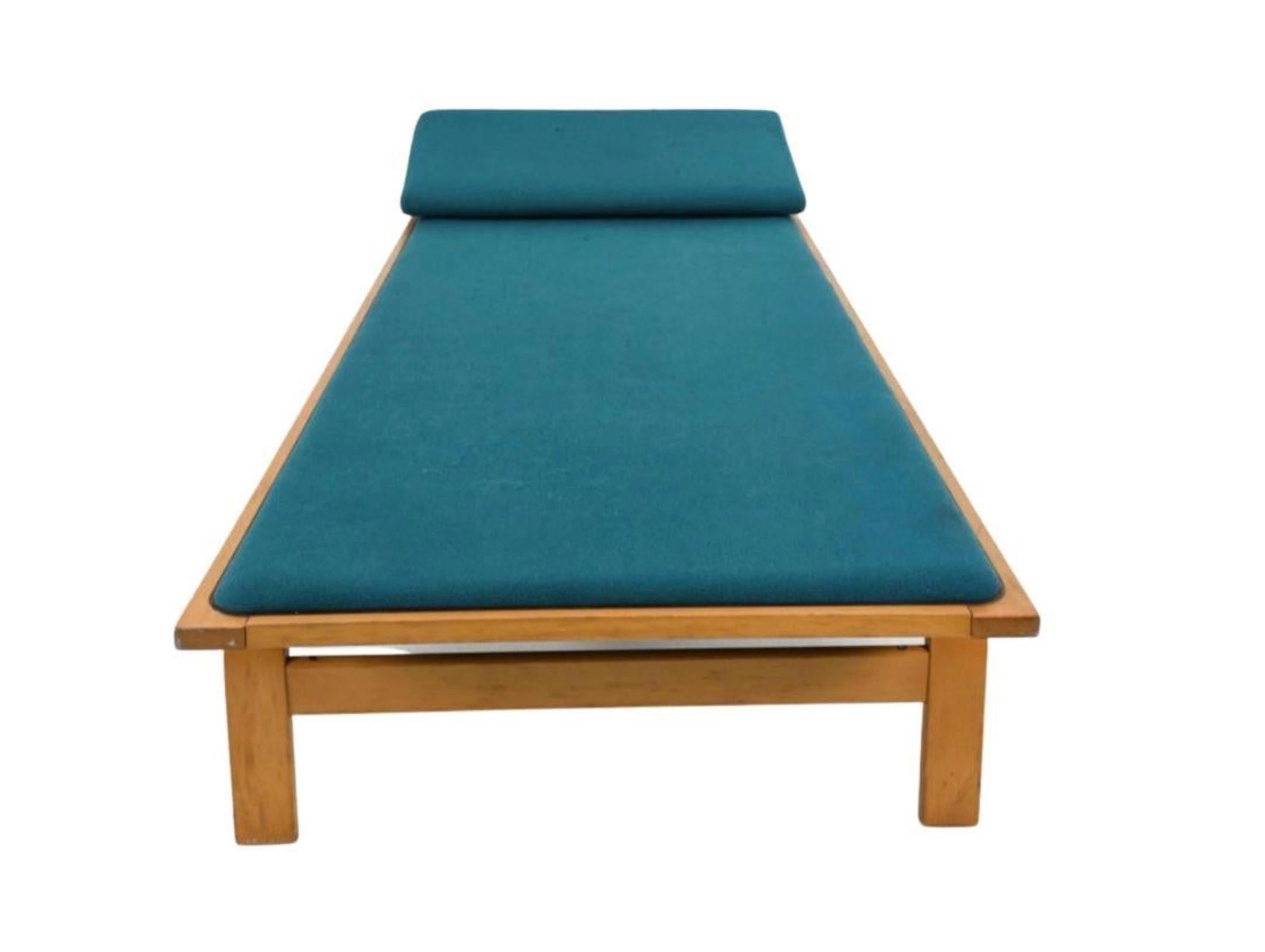 Mid-Century Modern Méridienne scandinave moderne du milieu du siècle en bois courbé blond style Alvar Aalto en vente