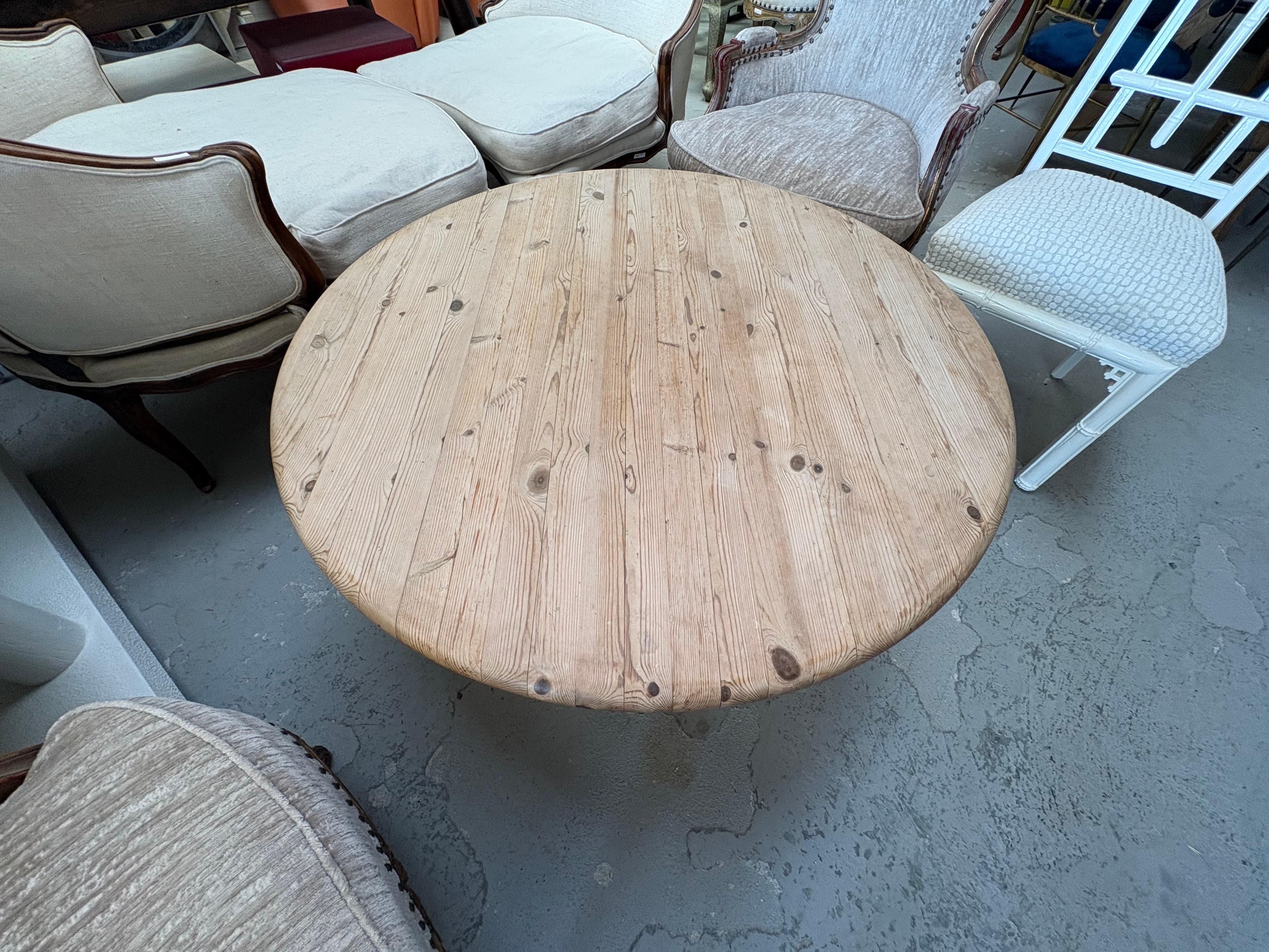 The Modern Scandinavian Modern Coffee Table en vente 3