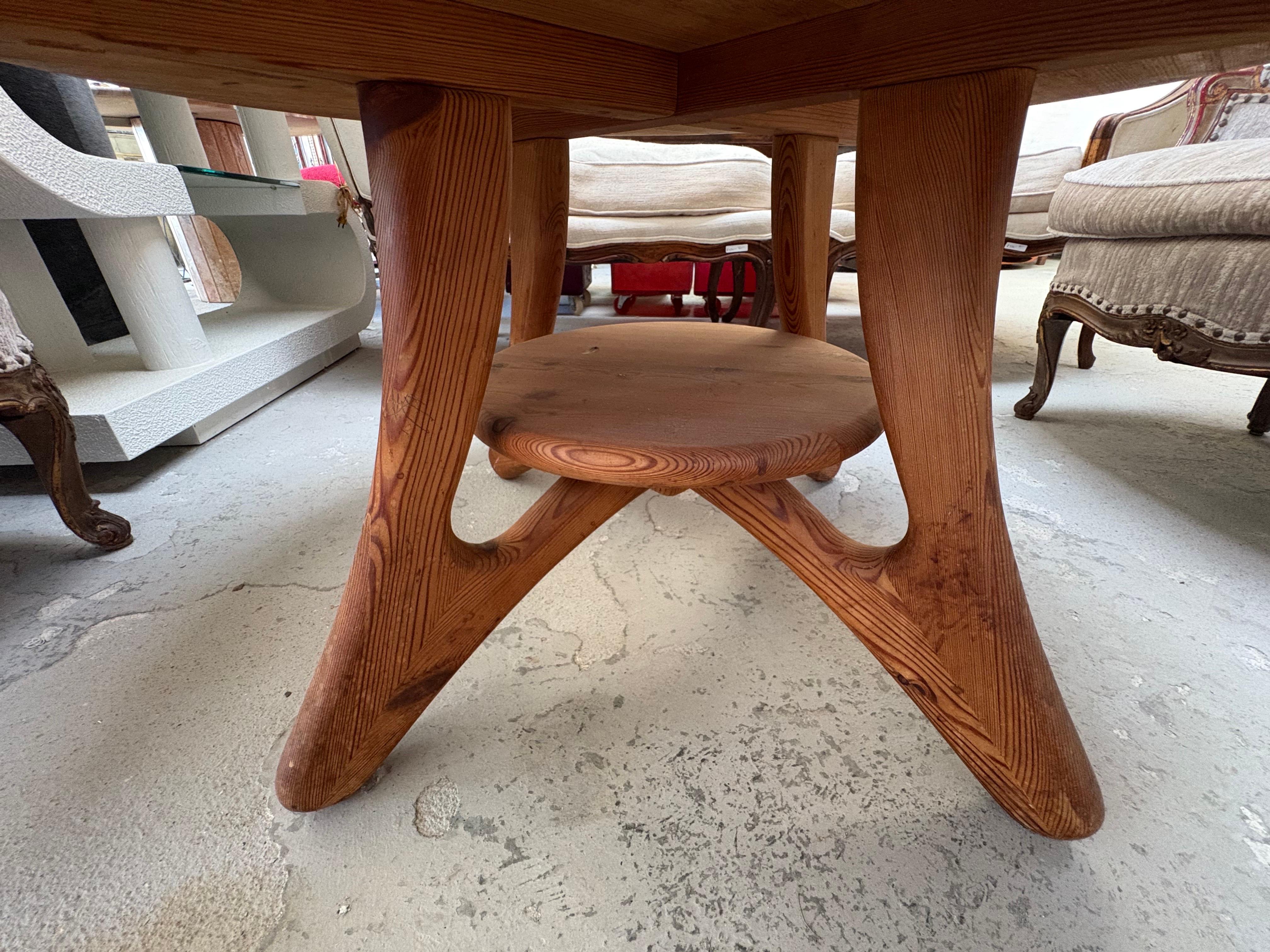 The Modern Scandinavian Modern Coffee Table en vente 5