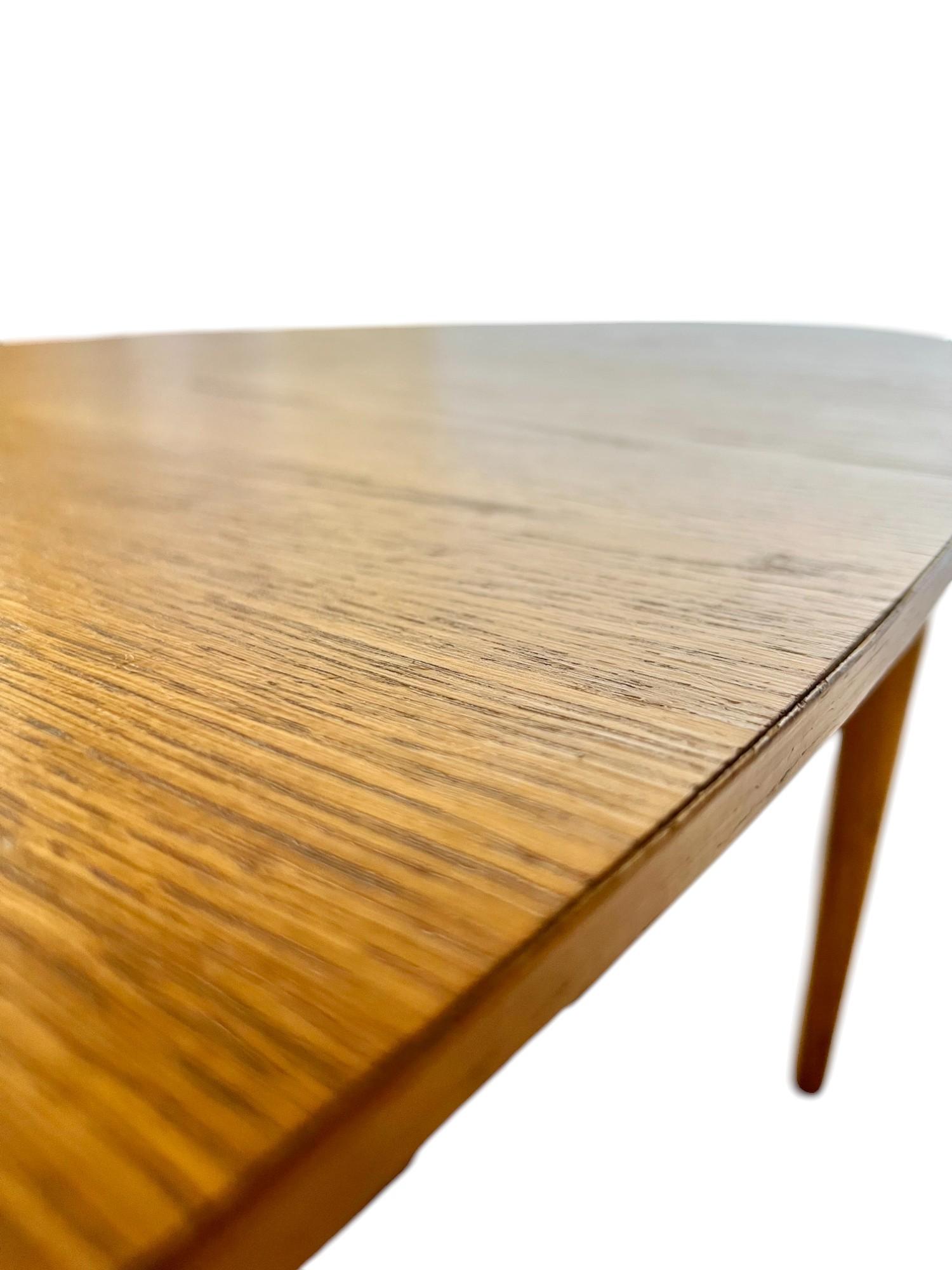 Mid-Century Modern Floating Surfboard Coffee Table, 1990s For Sale 2