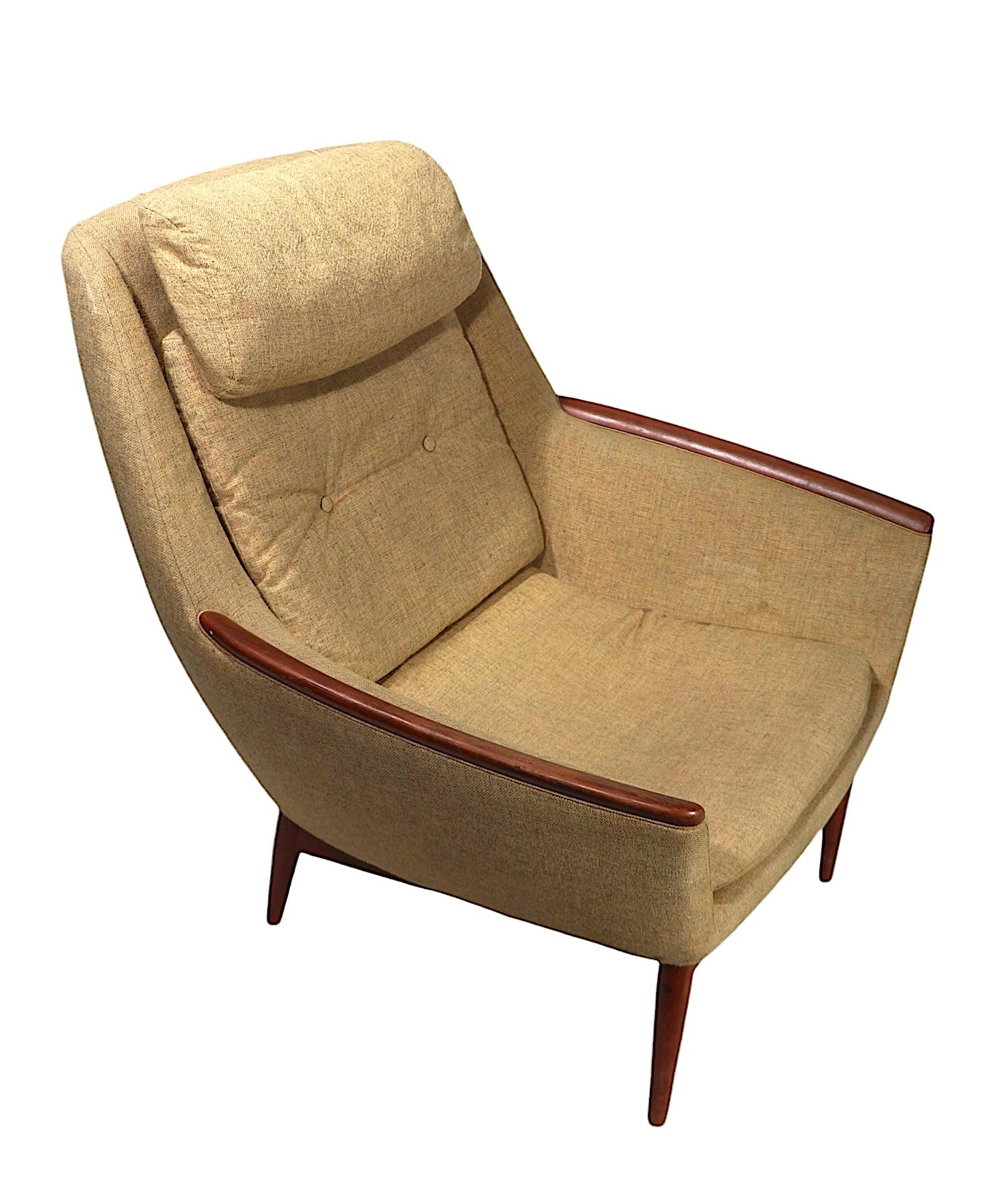 Mid Century Scandinavian Modern  Hjelle Hielle Lounge Chair Made in Norway 1