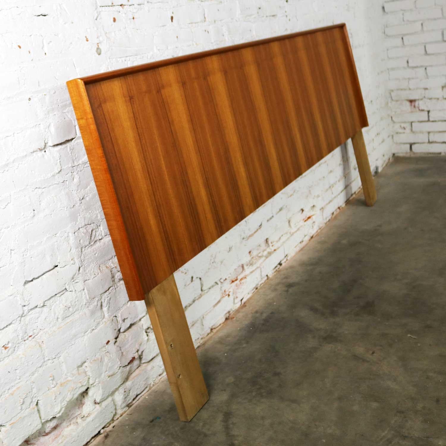 Midcentury Scandinavian Modern King Size Headboard in Teak 3
