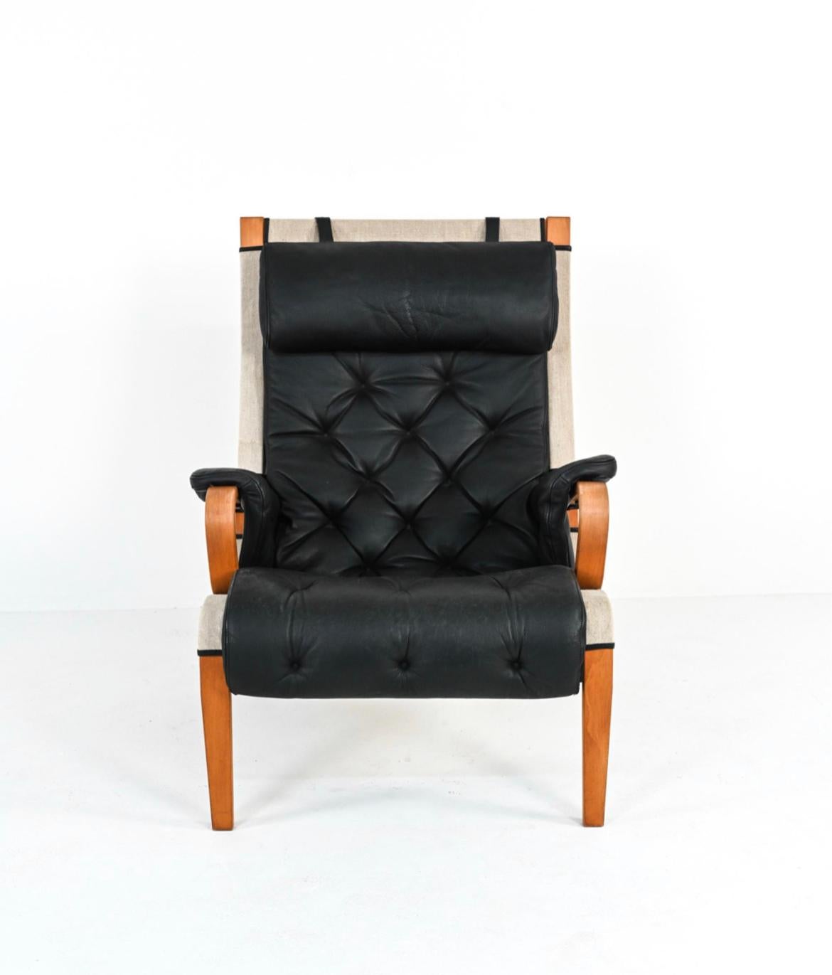 Danois Chaise longue en cuir et toile de style scandinave moderne du milieu du siècle dernier  en vente