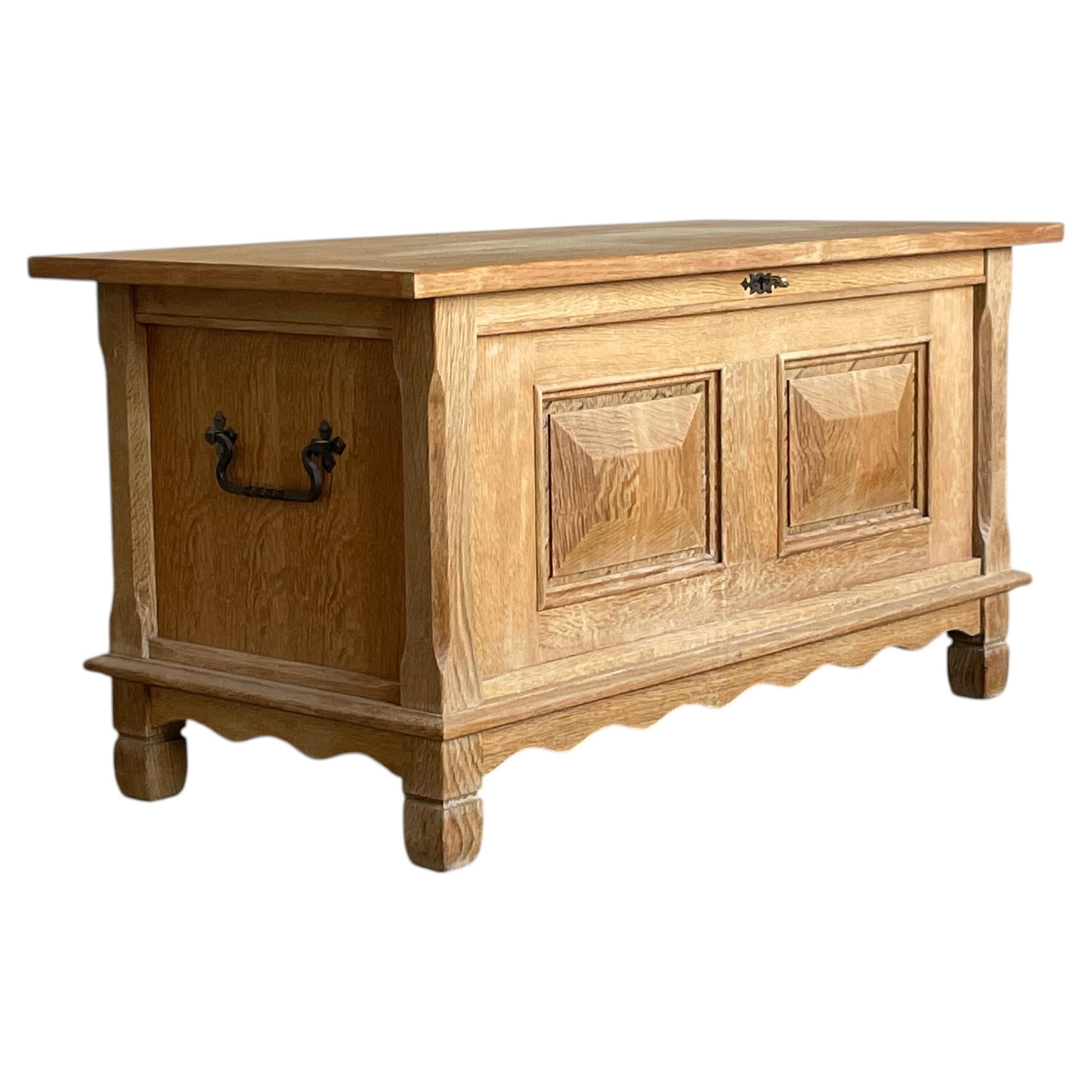 Mid-Century Modern Lane Cedar Chest, Blonde Oak, USA, 1950s For