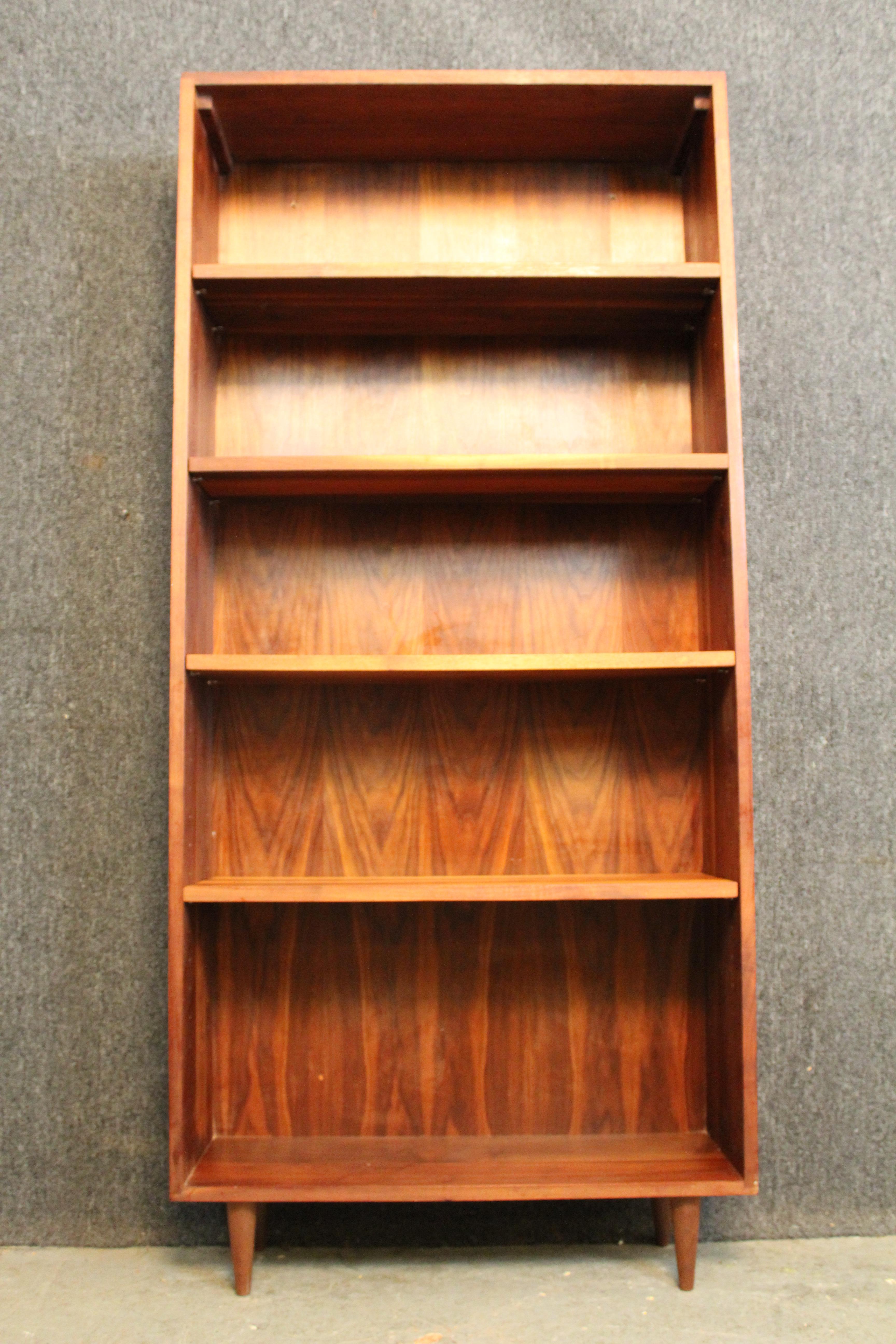Mid-Century Scandinavian Modern Rosewood Bookcase In Good Condition For Sale In Brooklyn, NY