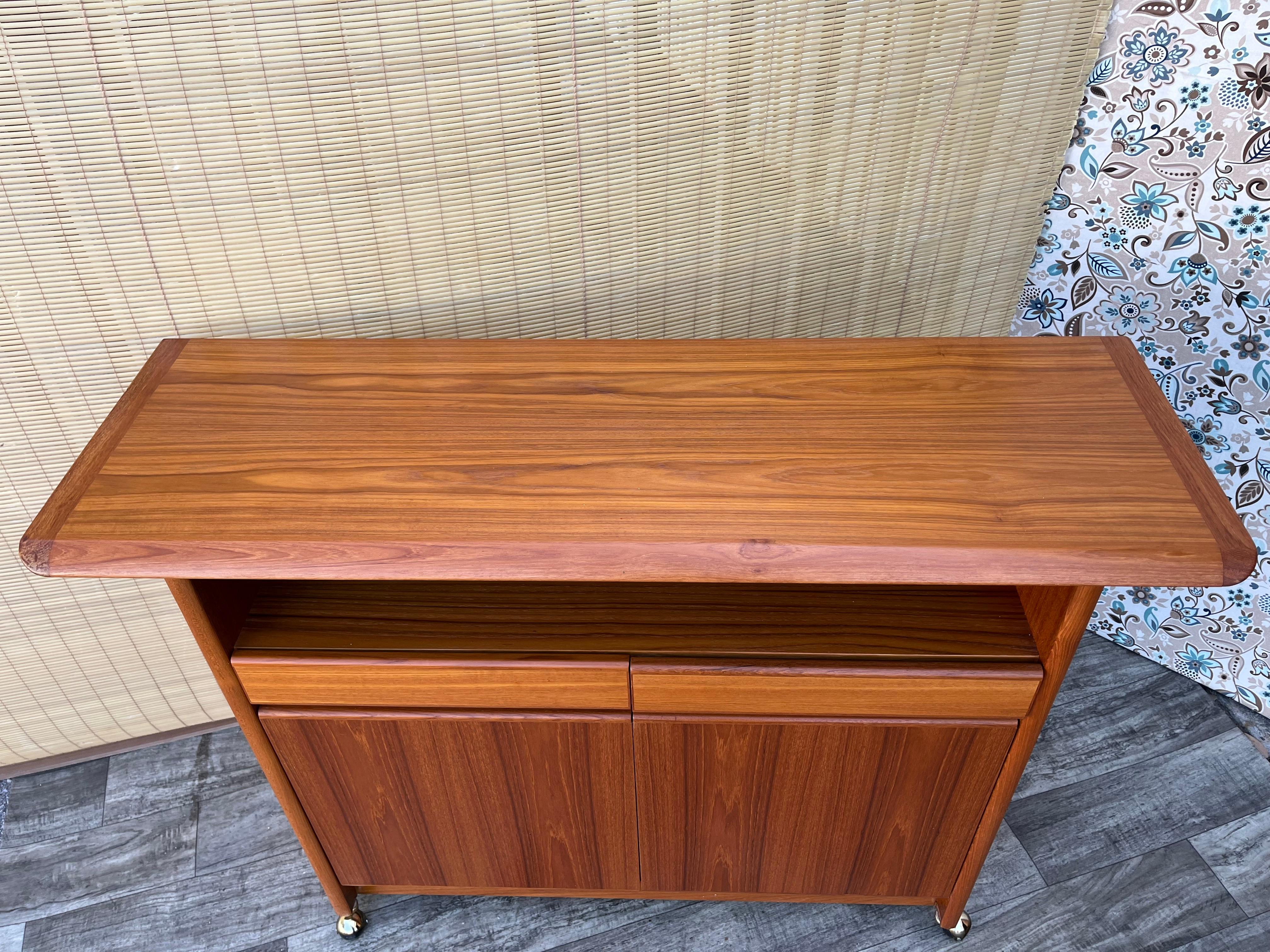 Mid Century Scandinavian Modern Style Teak Server With Casters. Circa 1980s For Sale 13