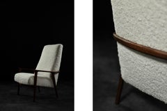 Skandinavische Modernität Mitte des Jahrhunderts Weißer hoher Teakholz-Sessel von BrödernaAnderssons