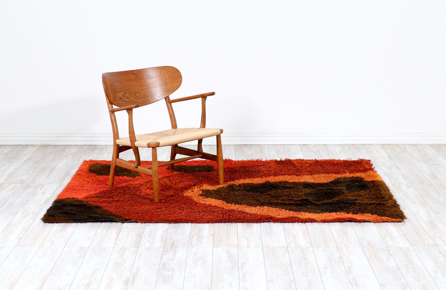 Skandinavische Mitte des Jahrhunderts Moderner Teppich aus Wolle Modern Teppich (Moderne der Mitte des Jahrhunderts) im Angebot
