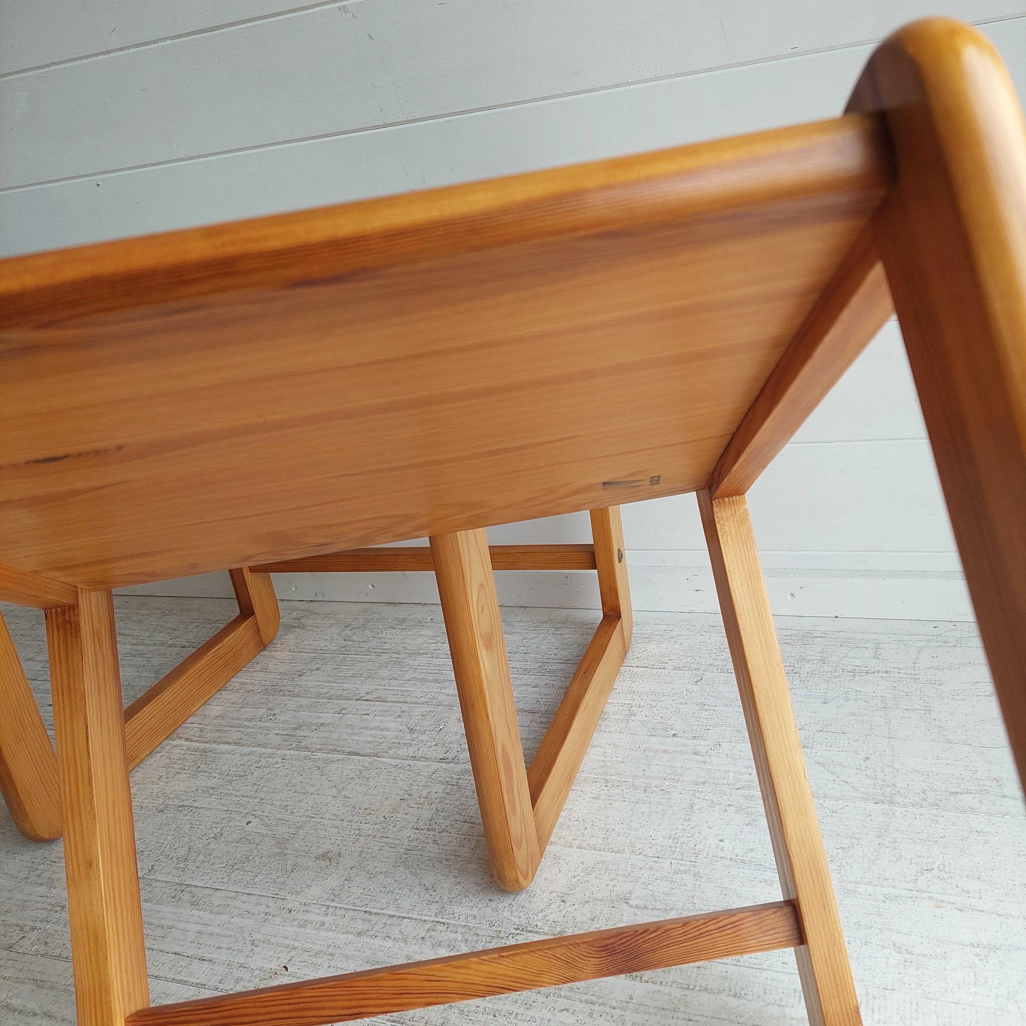 Mid Century Scandinavian Nest Of Tables In Pine From The 70s 12