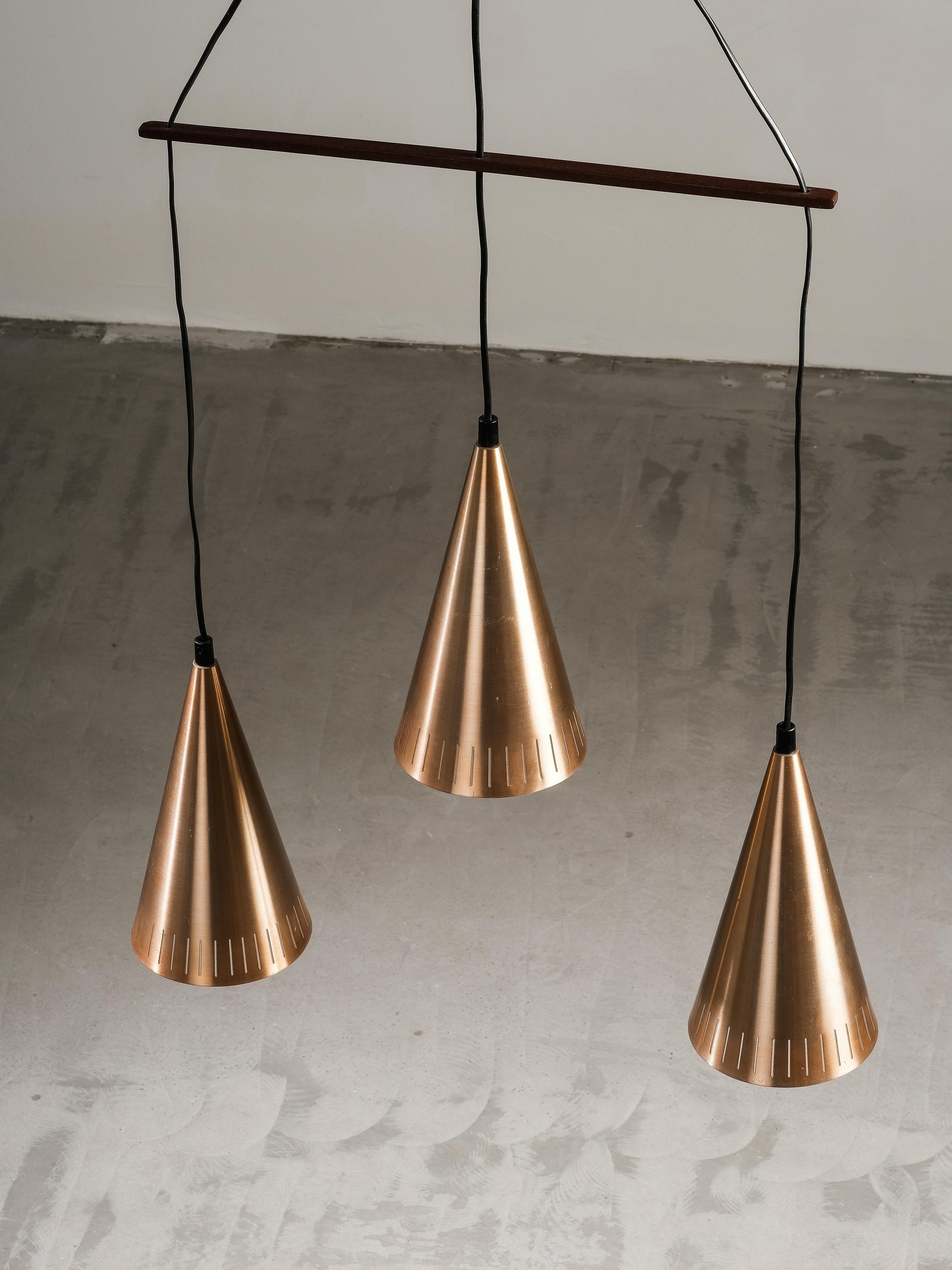 Scandinavo moderno Lampada a sospensione scandinava di metà secolo in vendita