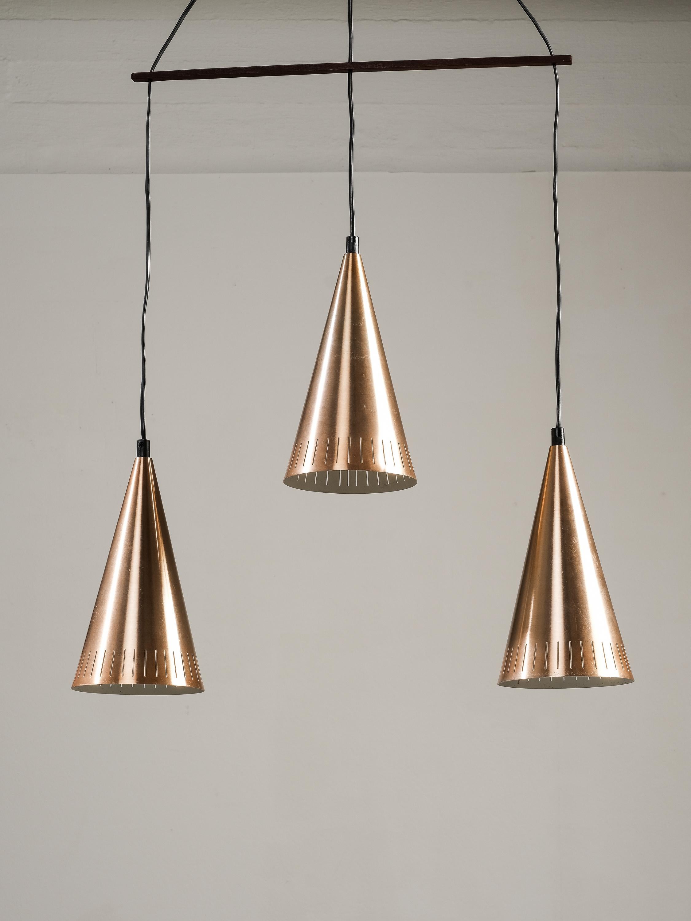 Lampada a sospensione scandinava di metà secolo In condizioni buone in vendita a Karis, Nyland