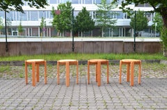 Tabouret scandinave en pin du milieu du siècle 1/4