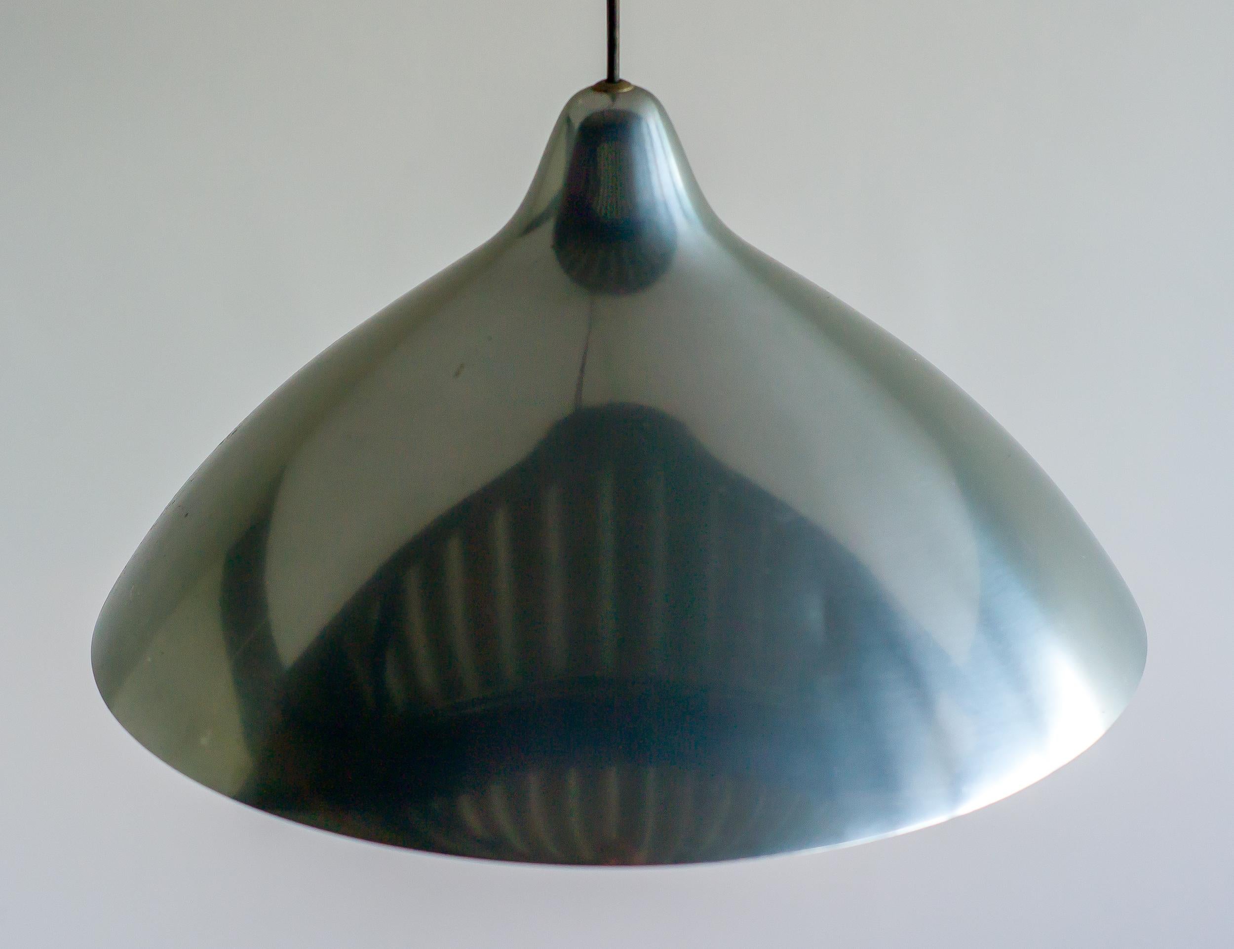 Mid-Century Scandinavian Polished Aluminum Pendant by Lisa Johansson-Pape In Good Condition For Sale In Dronten, NL