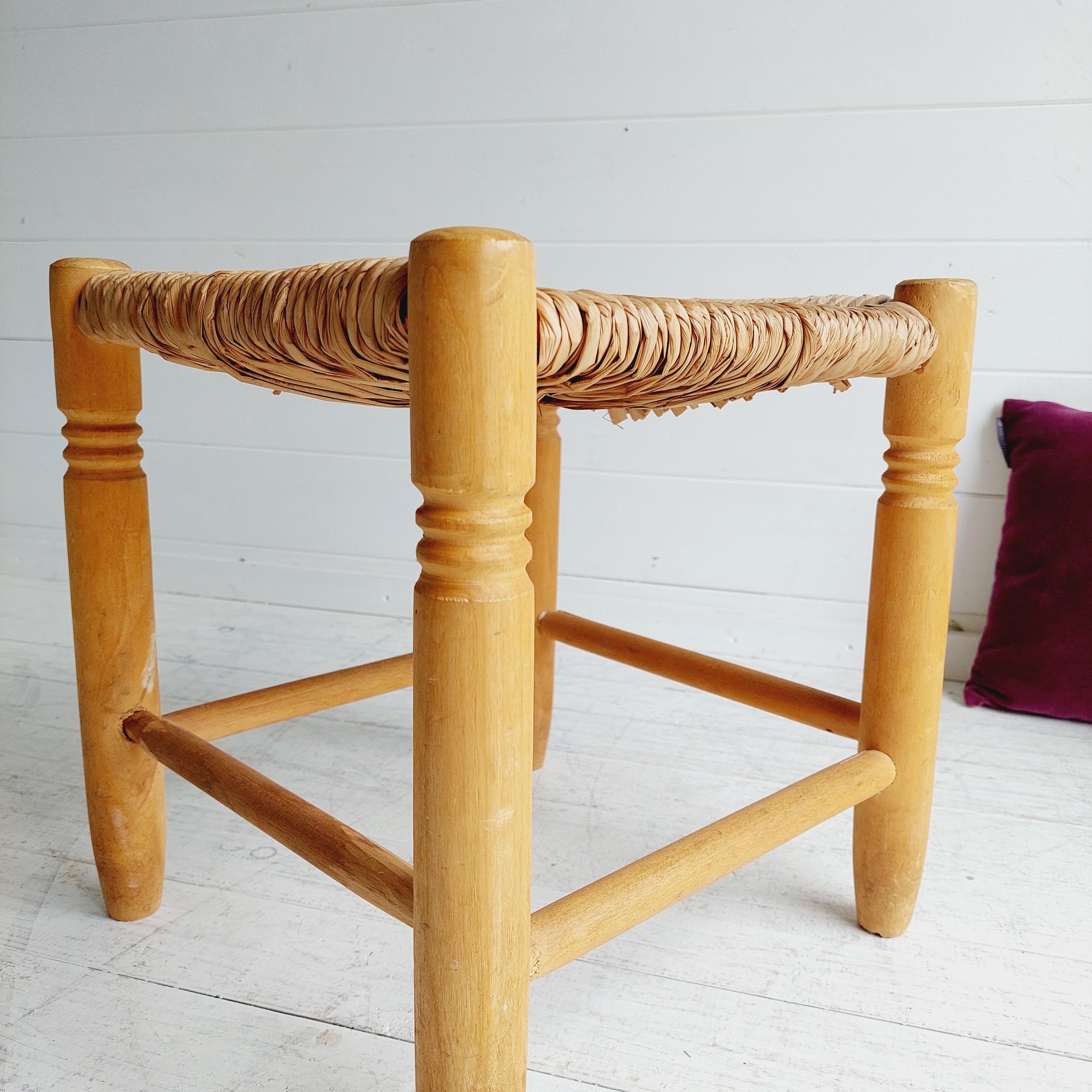 Mid Century Scandinavian Rustic Wood And Straw Stool Charlotte Perriand Style 50 In Good Condition In Leamington Spa, GB