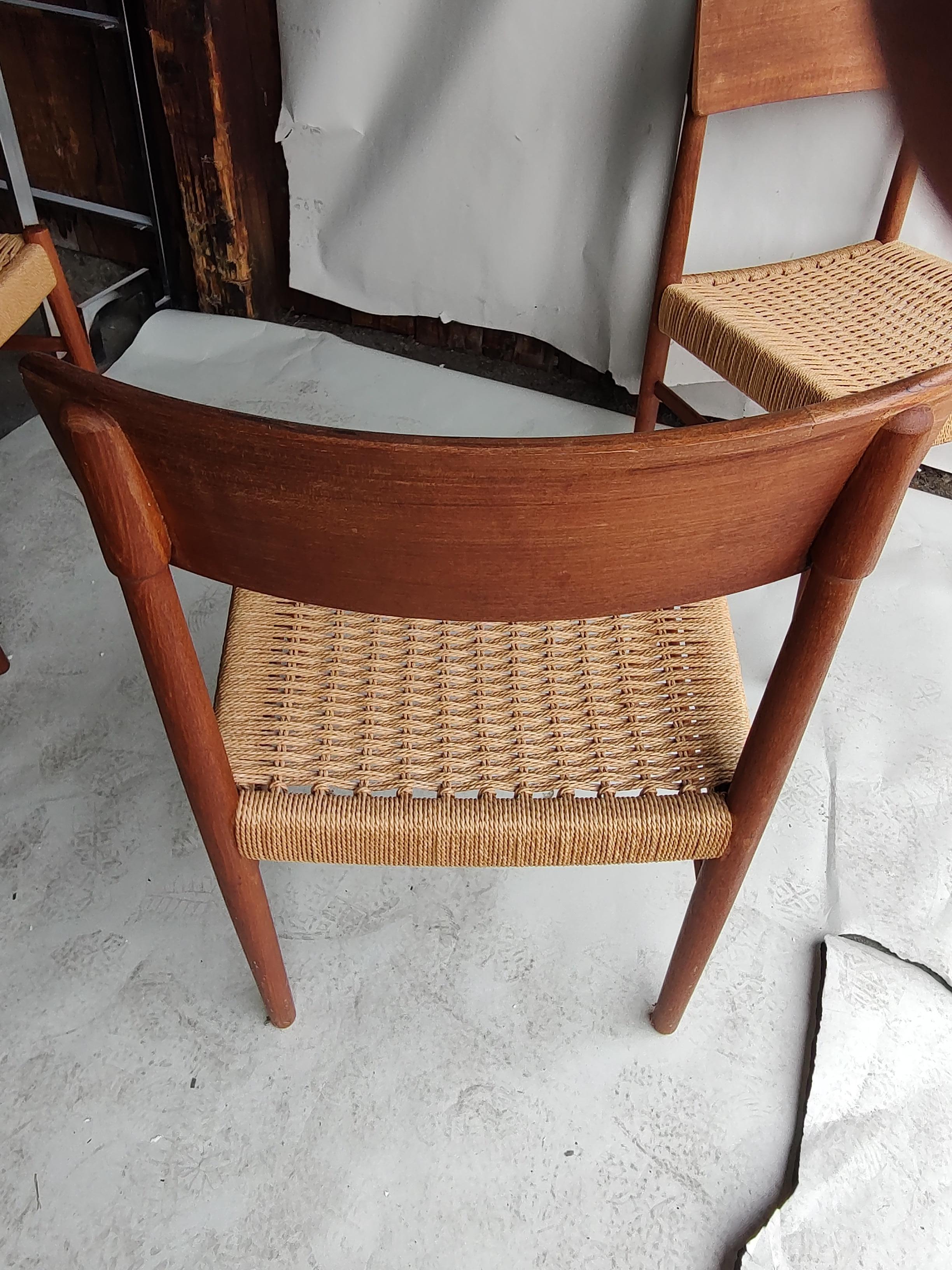 Mid Century Scandinavian Set of 6 Dining Chairs by Niels O Moller w Rope Seats  4