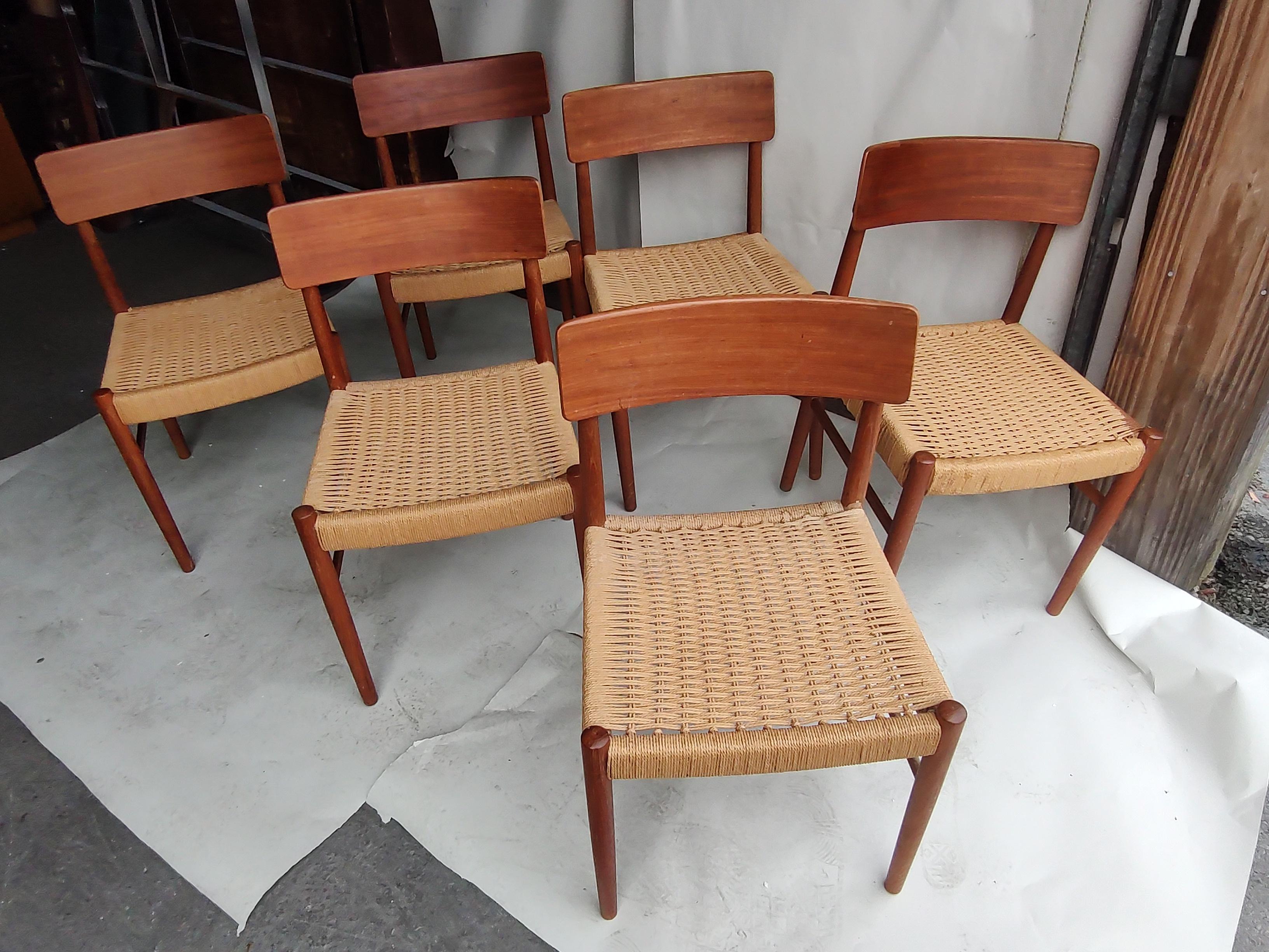 Mid-20th Century Mid Century Scandinavian Set of 6 Dining Chairs by Niels O Moller w Rope Seats 