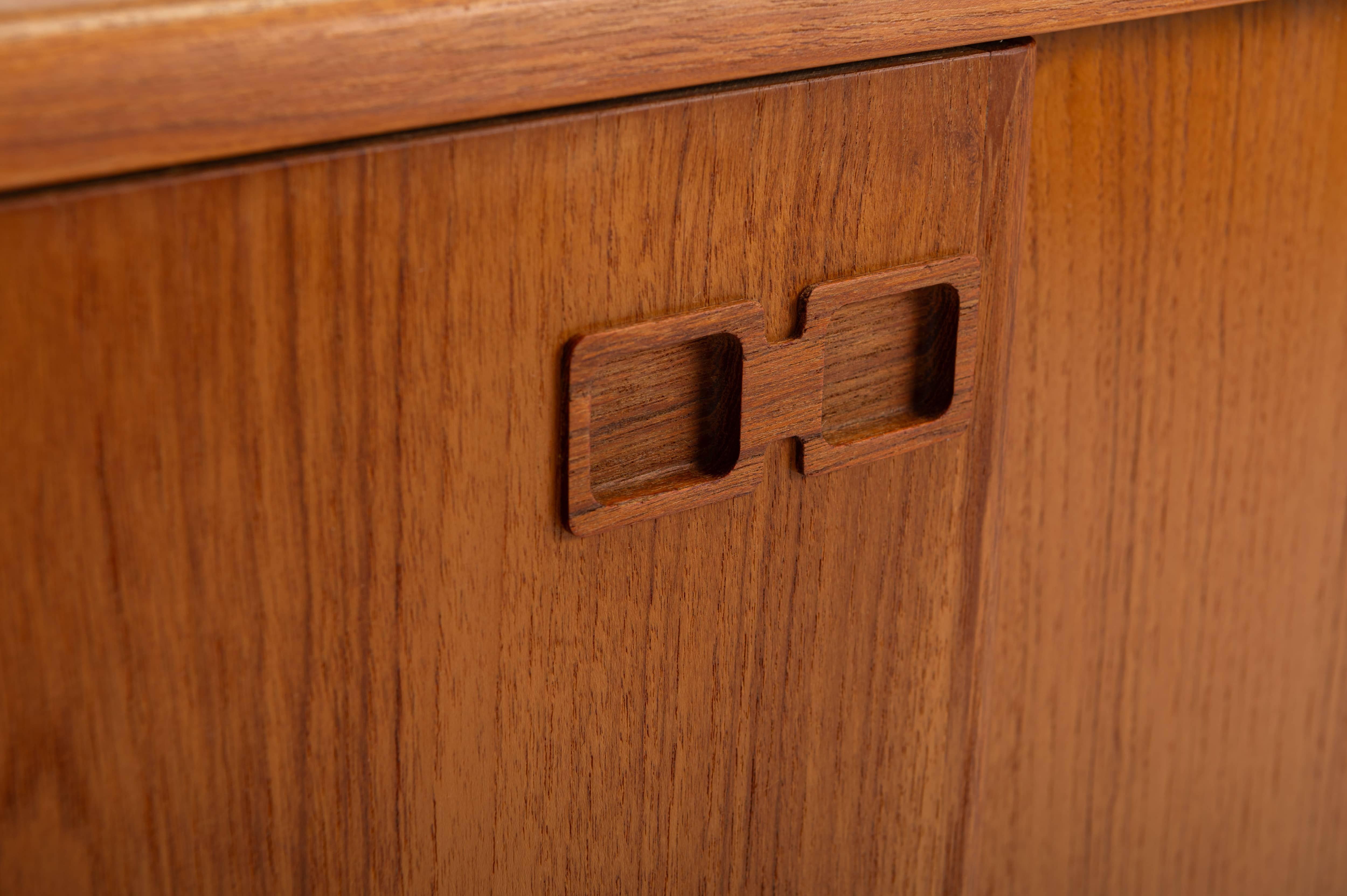 Credenza scandinava di metà secolo di Christian Linneberg, Danimarca, anni '60 In condizioni buone in vendita a Ranst, VAN