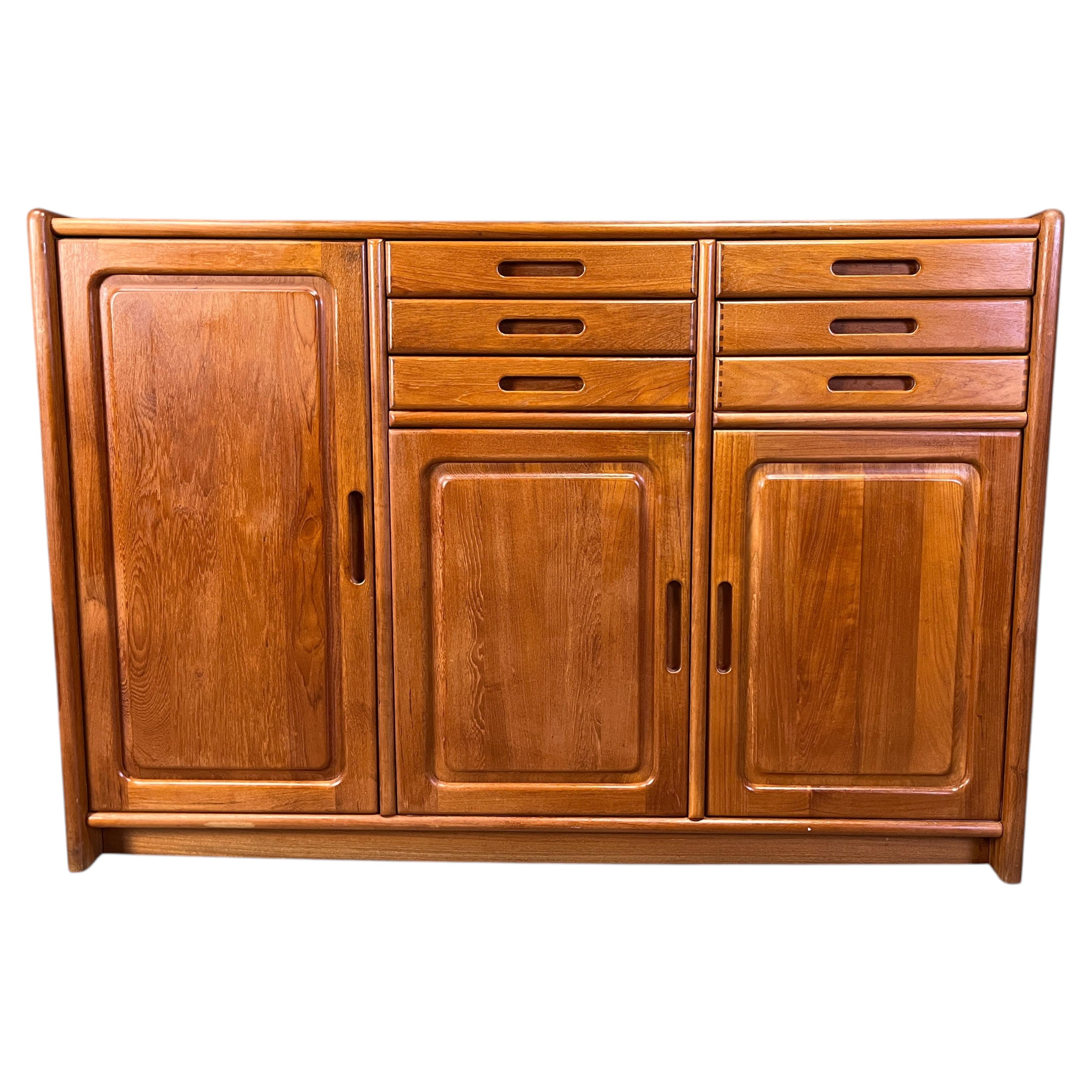 Credenza scandinava di metà secolo di Dyrlund, anni '60 in vendita