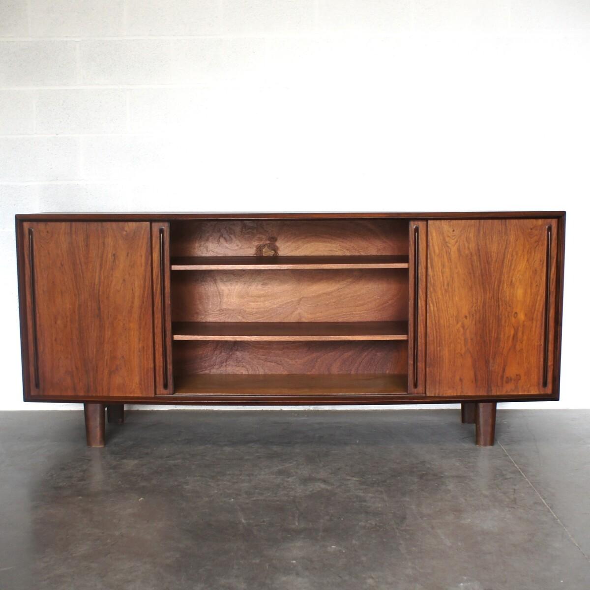 Mid Century Scandinavian sideboard In Good Condition For Sale In Brussels , BE