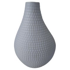 Skandinavische Stig Lindberg Reptil Vase aus der Jahrhundertmitte Mattweiß