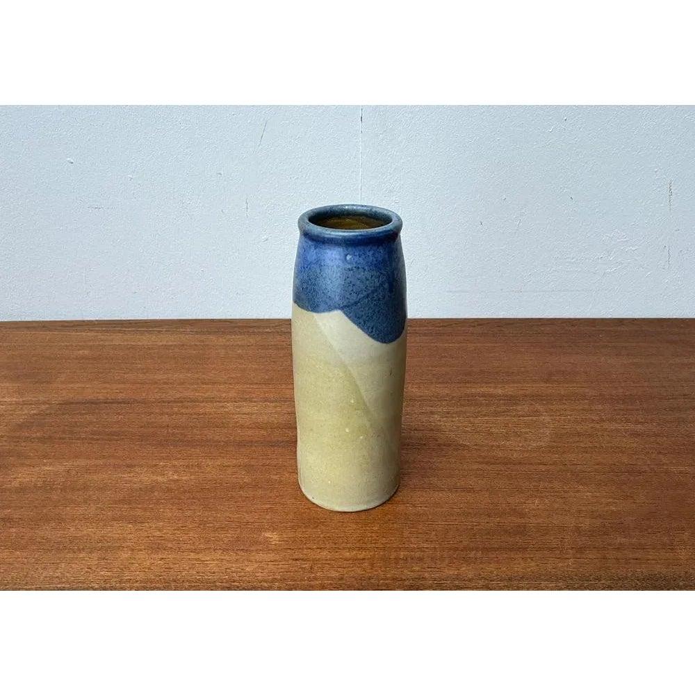 Mid-Century moderno Vaso di Studio Pottery scandinavo di metà secolo, anni '60 in vendita