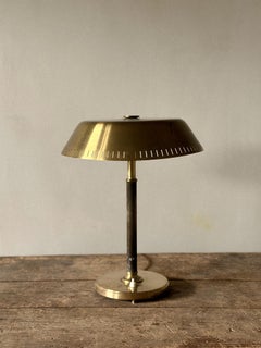 Skandinavische Mid-Century-Tischlampe aus Messing, 1950er Jahre