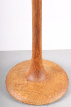 Mid-Century Scandinavian Table Lamp in Solid Oak, Made in Denmark, 1960s