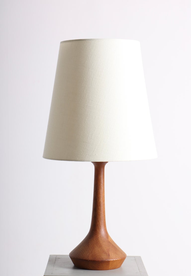 Mid-Century Scandinavian Table Lamp in Solid Oak, Made in Denmark ...