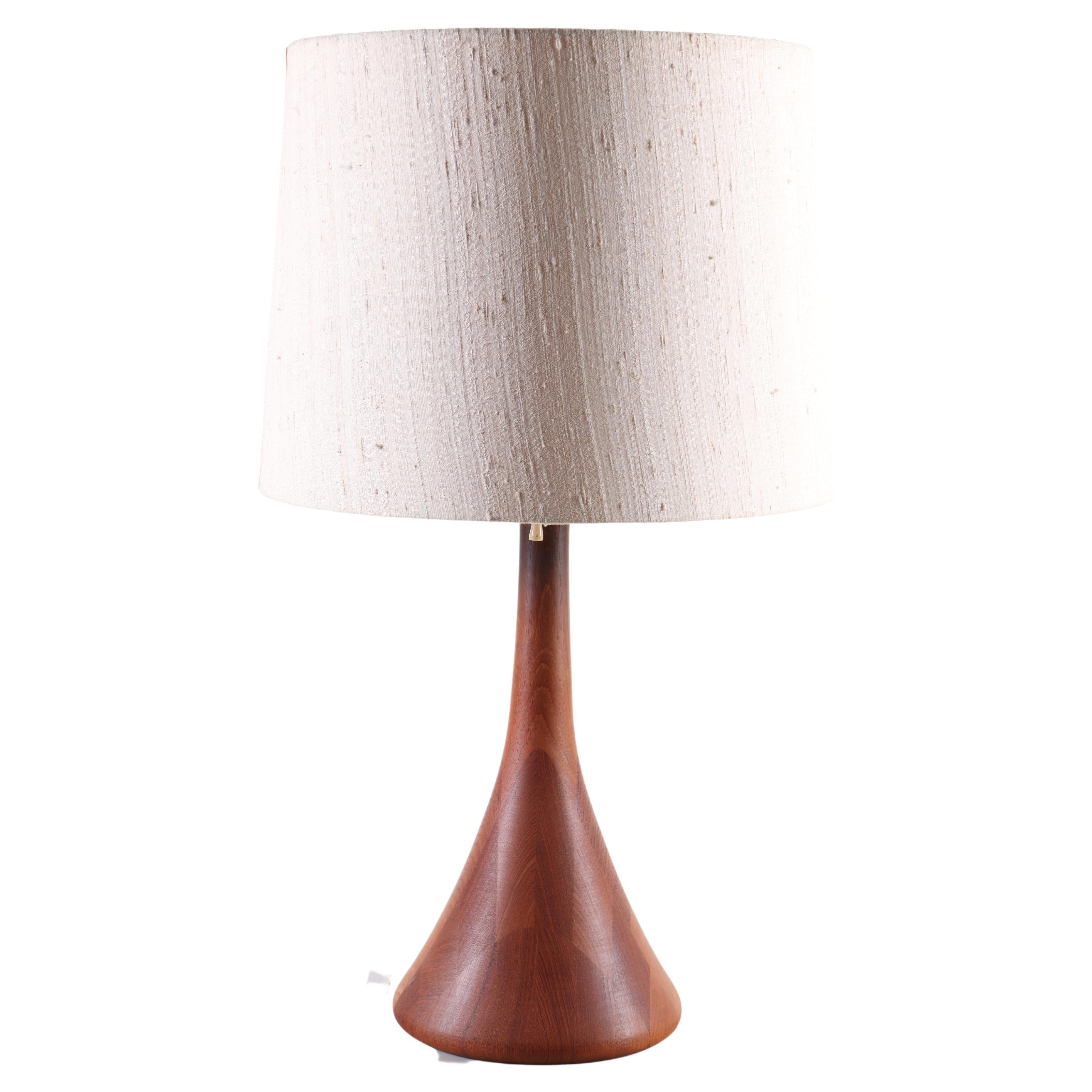 Mid-Century Scandinavian Table Lamp in Solid Teak, Made in Denmark 1960s For Sale