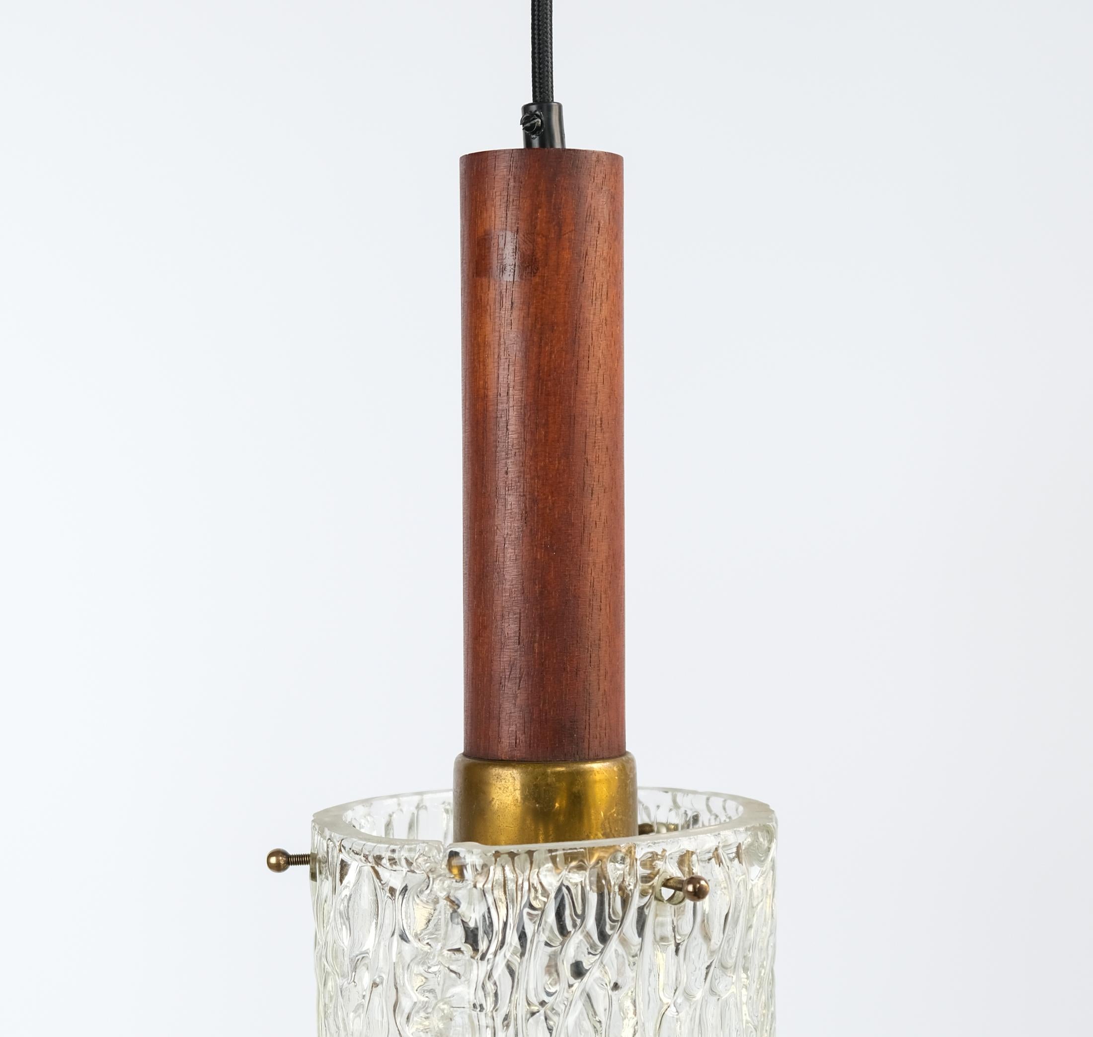 Mid-Century Scandinavian Teak, Brass & Textured Ice Glass Pendant Light, 1960s For Sale 8