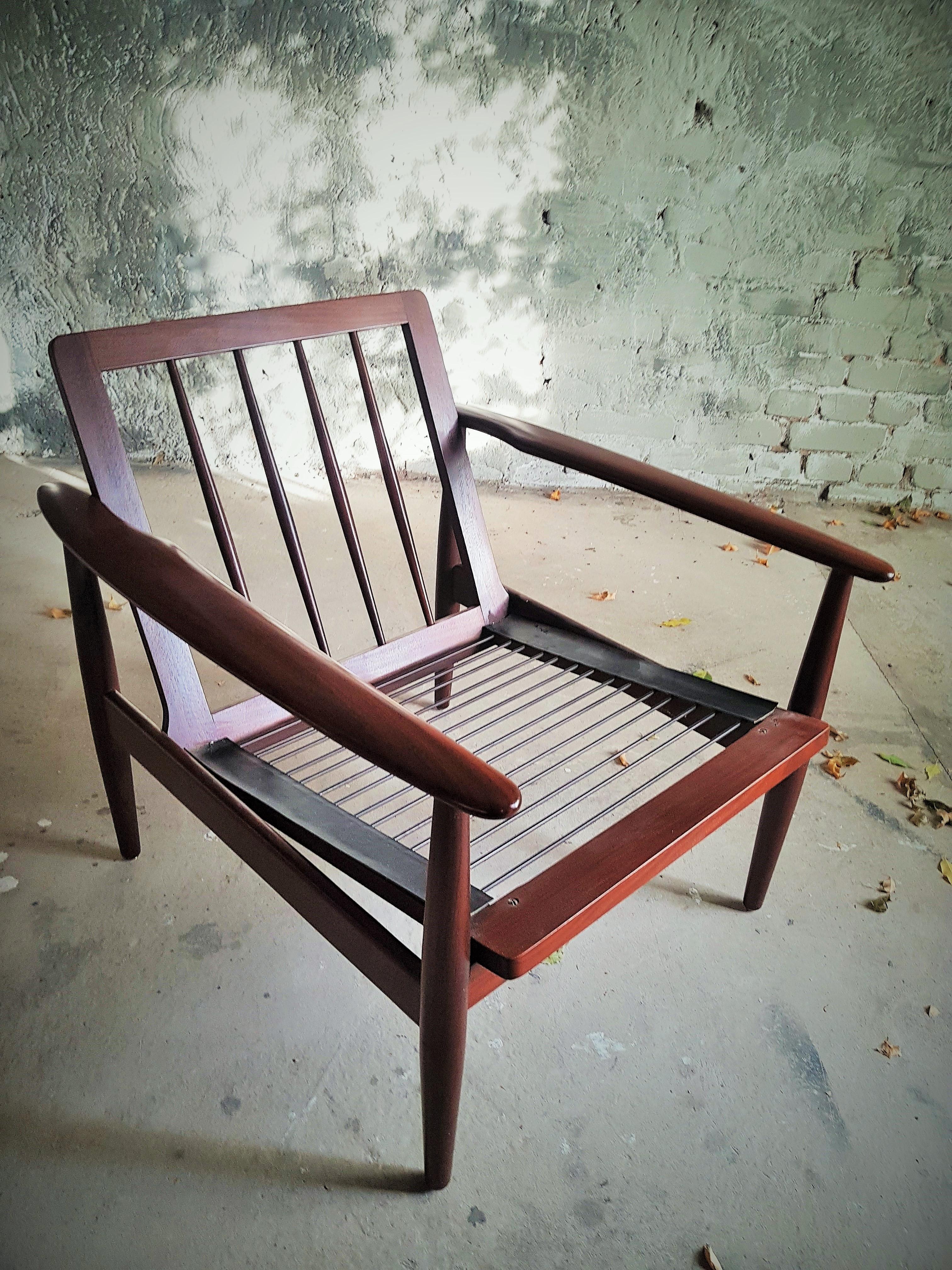 Pair of Mid-Century Scandinavian Teak Lounge Chair Armchair, Denmark, 1960 For Sale 3
