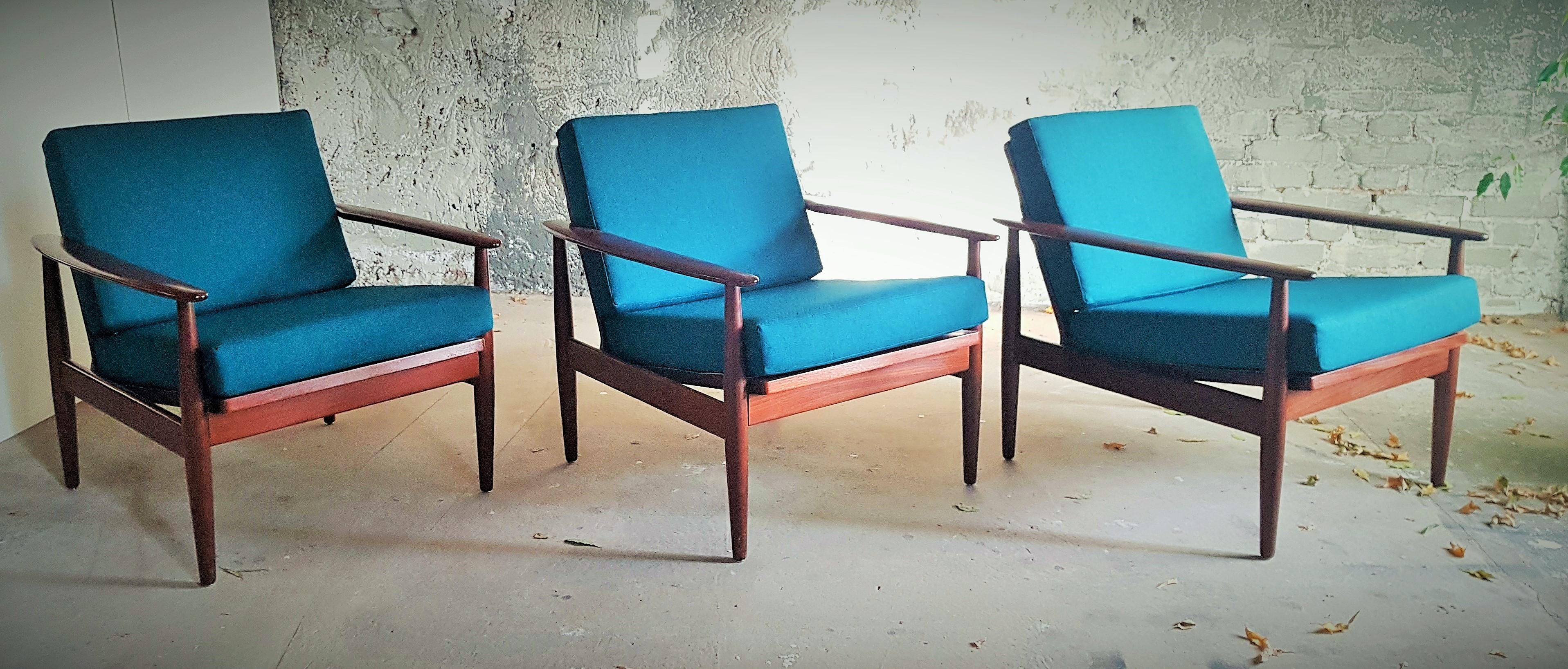 Scandinavian Modern Pair of Mid-Century Scandinavian Teak Lounge Chair Armchair, Denmark, 1960 For Sale