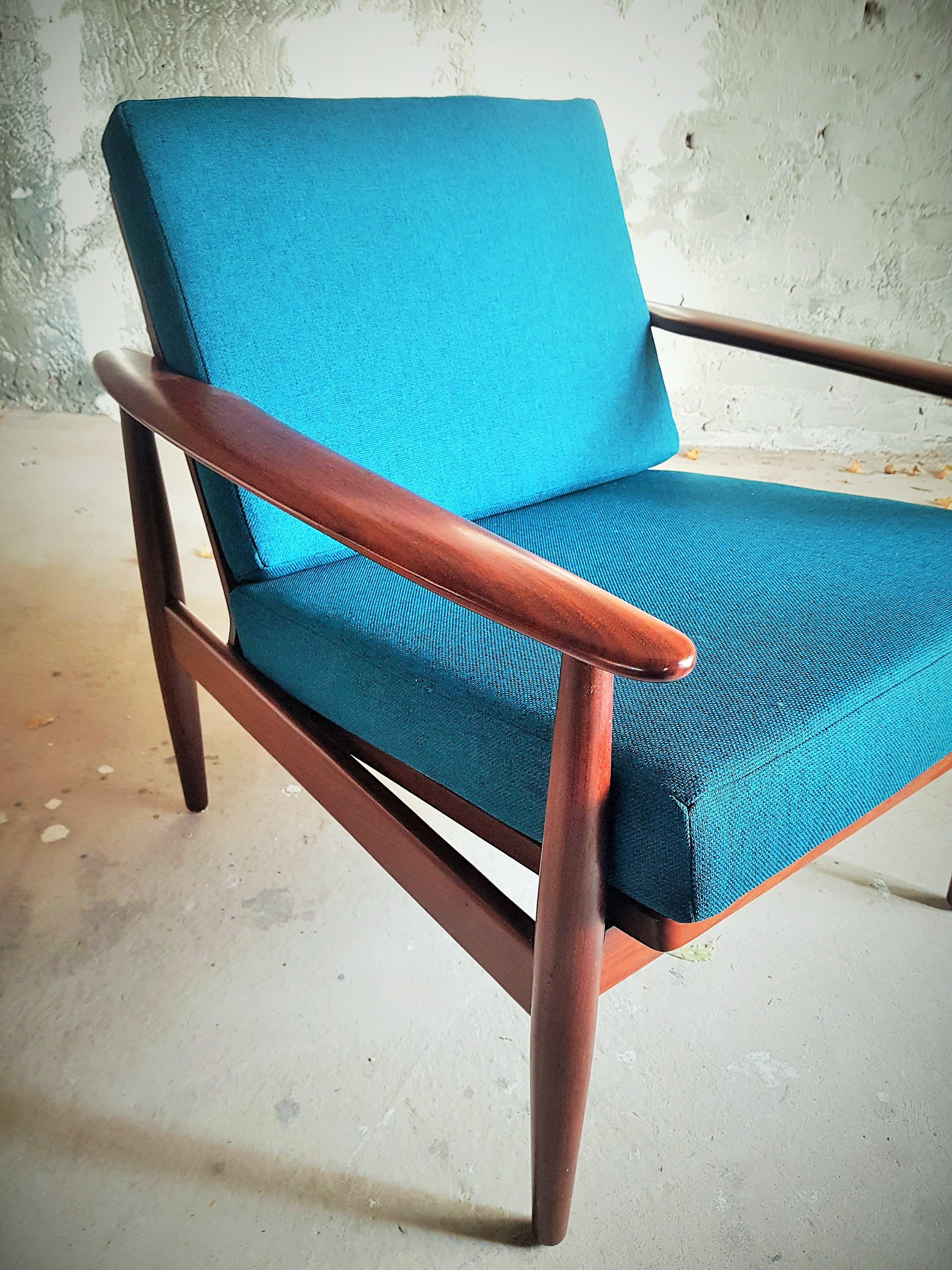 Pair of Mid-Century Scandinavian Teak Lounge Chair Armchair, Denmark, 1960 For Sale 2