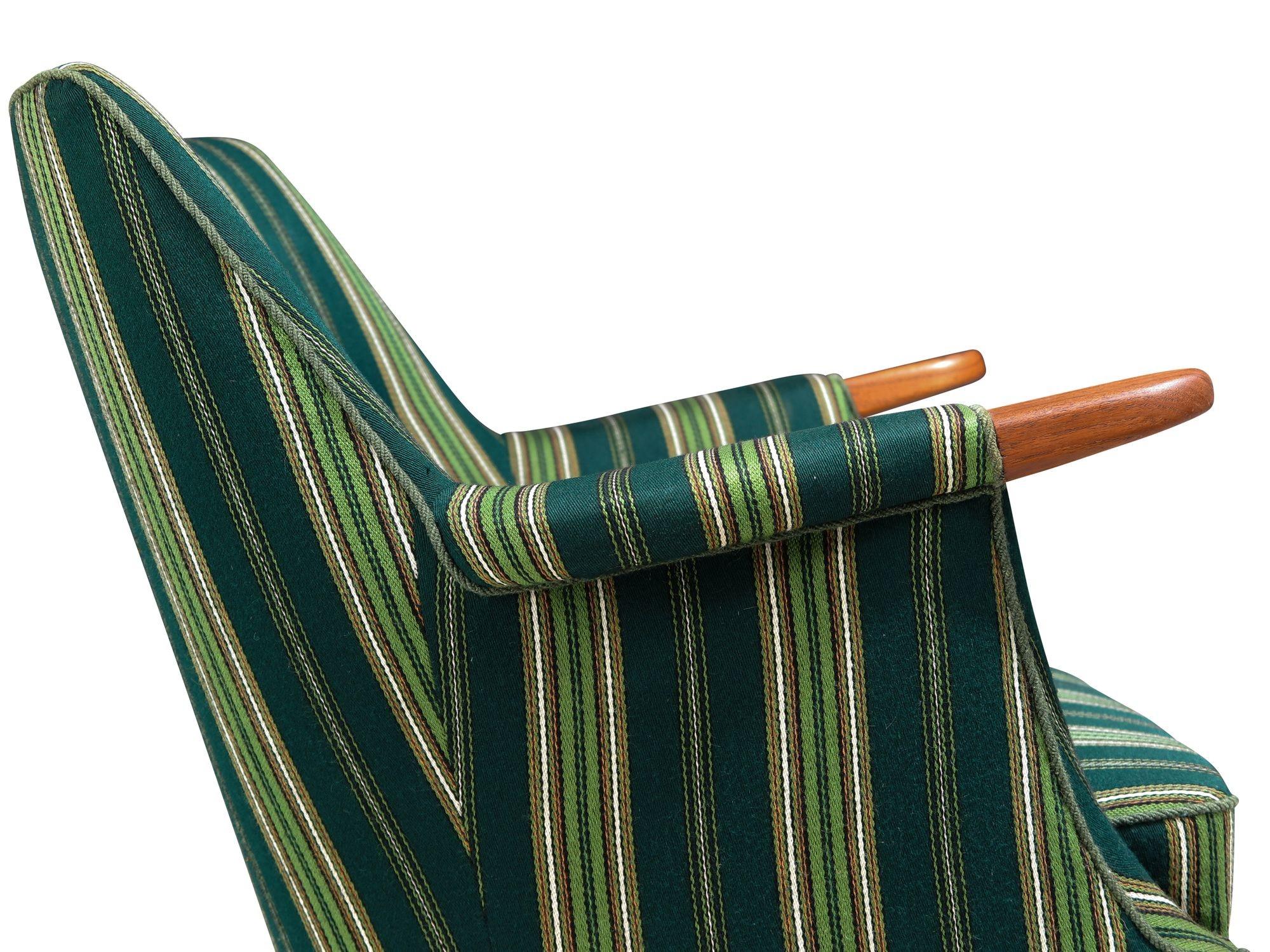 XX secolo Sedia da salotto scandinava di metà secolo in teak con lana originale verde in vendita
