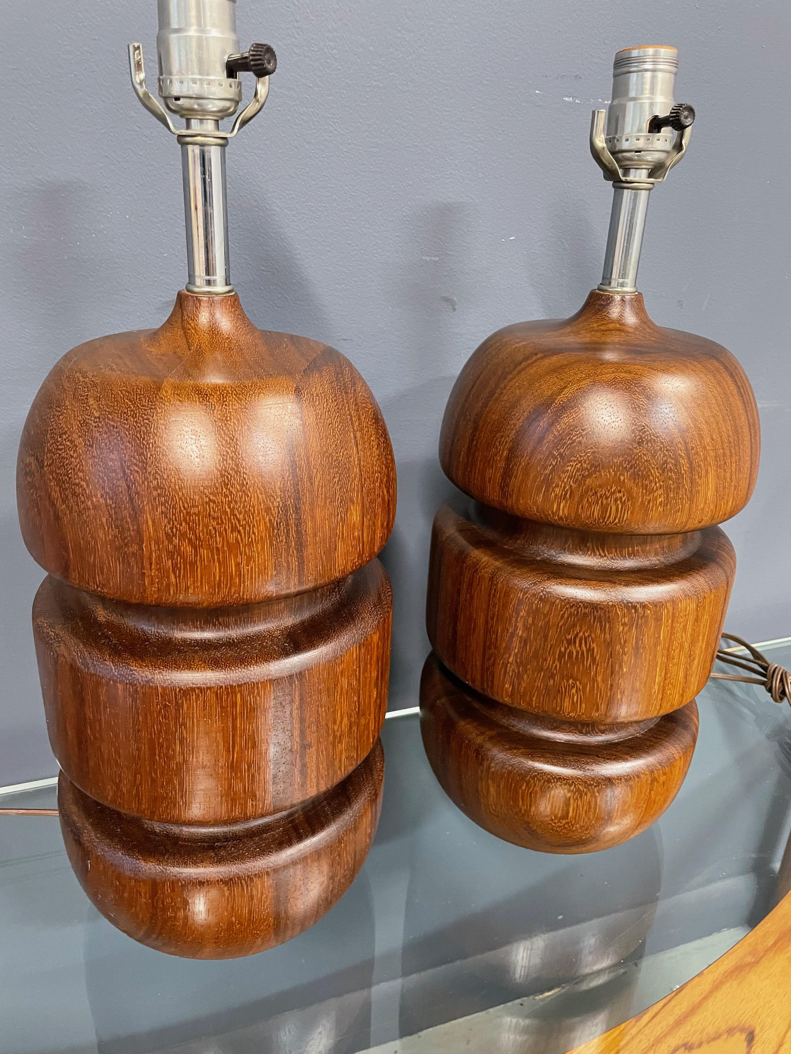Mid Century Scandinavian Turned Teak Stacked Table Lamps a Pair In Good Condition For Sale In Philadelphia, PA