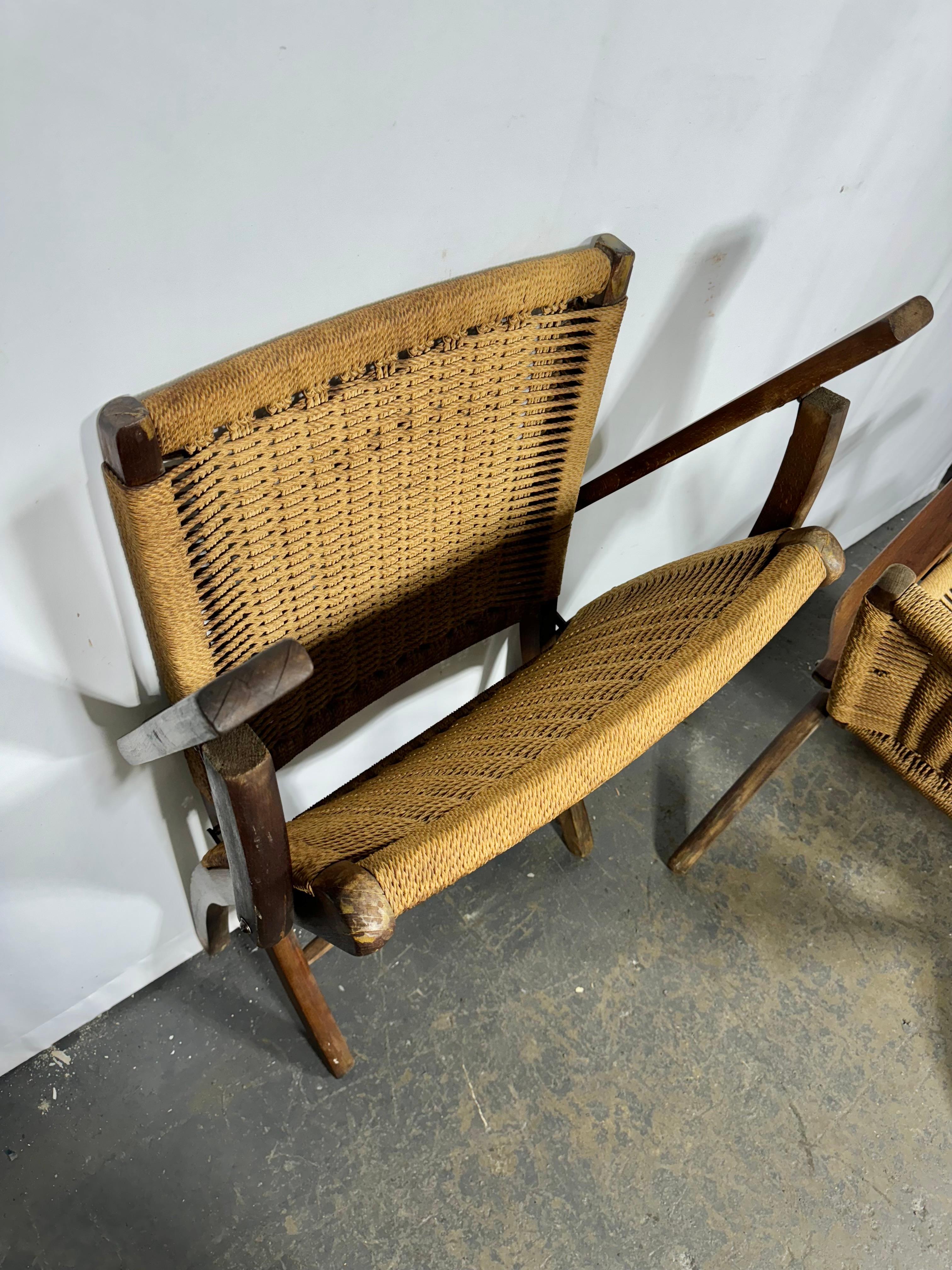 Fauteuils pliants scandinaves vintage du milieu du siècle dernier à la manière de Hans Wegner en vente 3