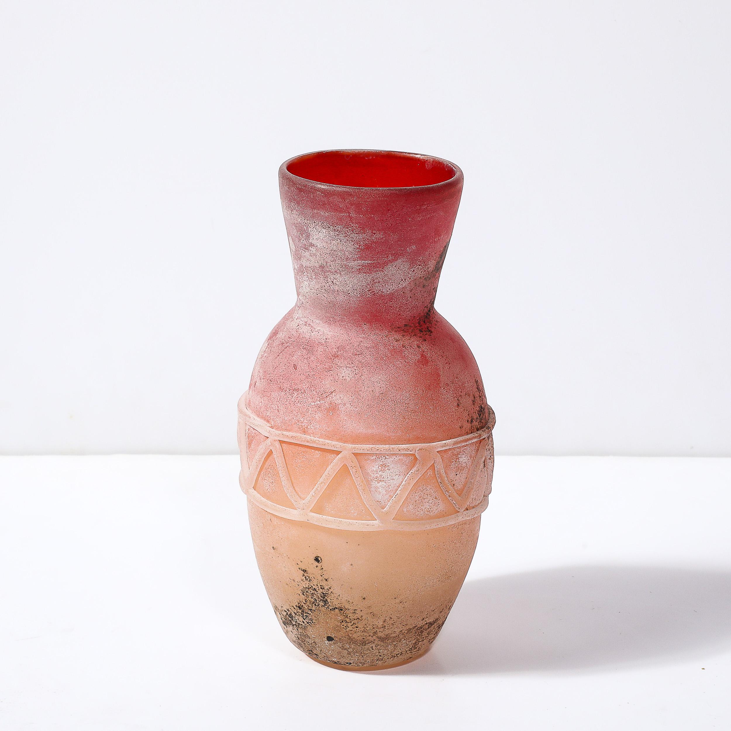 Mid-Century Scavo Finished Hand-Blown Murano Glass Vase by Ermanno Nason In Excellent Condition For Sale In New York, NY