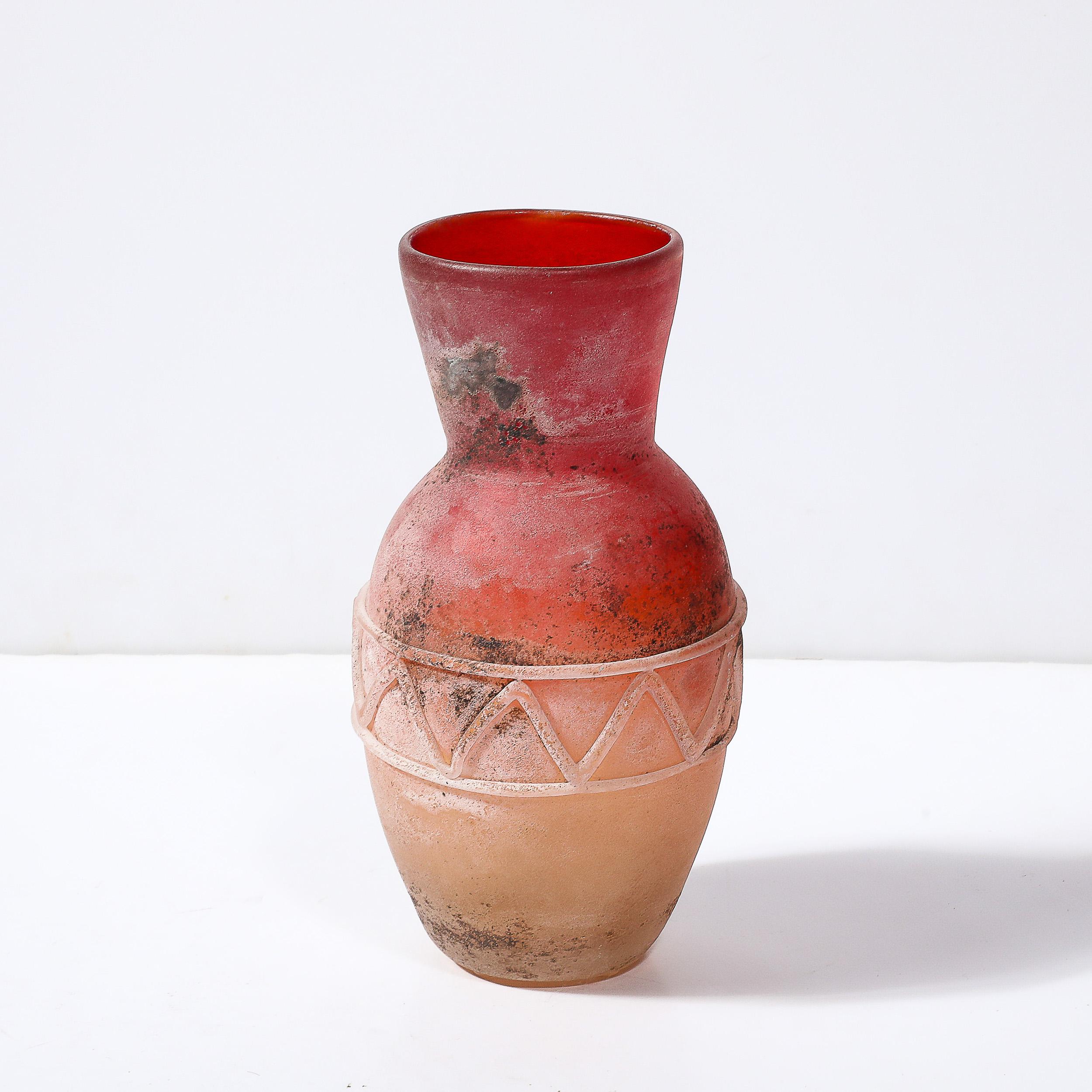 Mid-Century Scavo Finished Hand-Blown Murano Glass Vase by Ermanno Nason For Sale 2