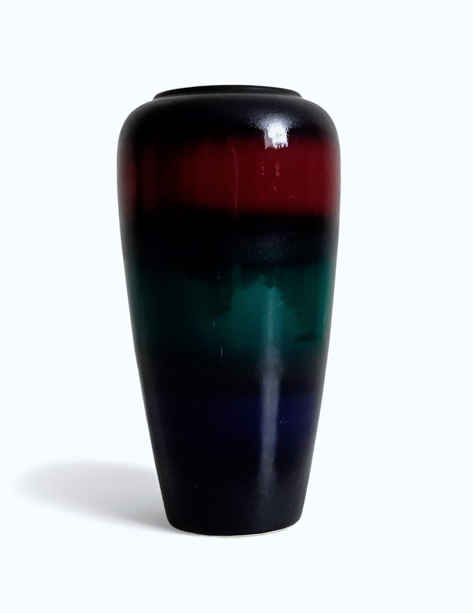 Scheurich West German Pottery Vase aus der Jahrhundertmitte, seltene mehrfarbige Glasur, 1950er Jahre (Glasiert) im Angebot