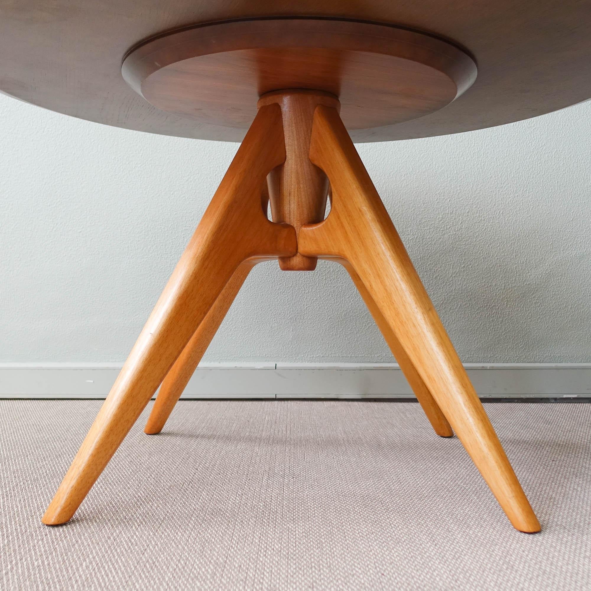 Mid-Century Schuster Dining Table, 1950's In Good Condition In Lisboa, PT