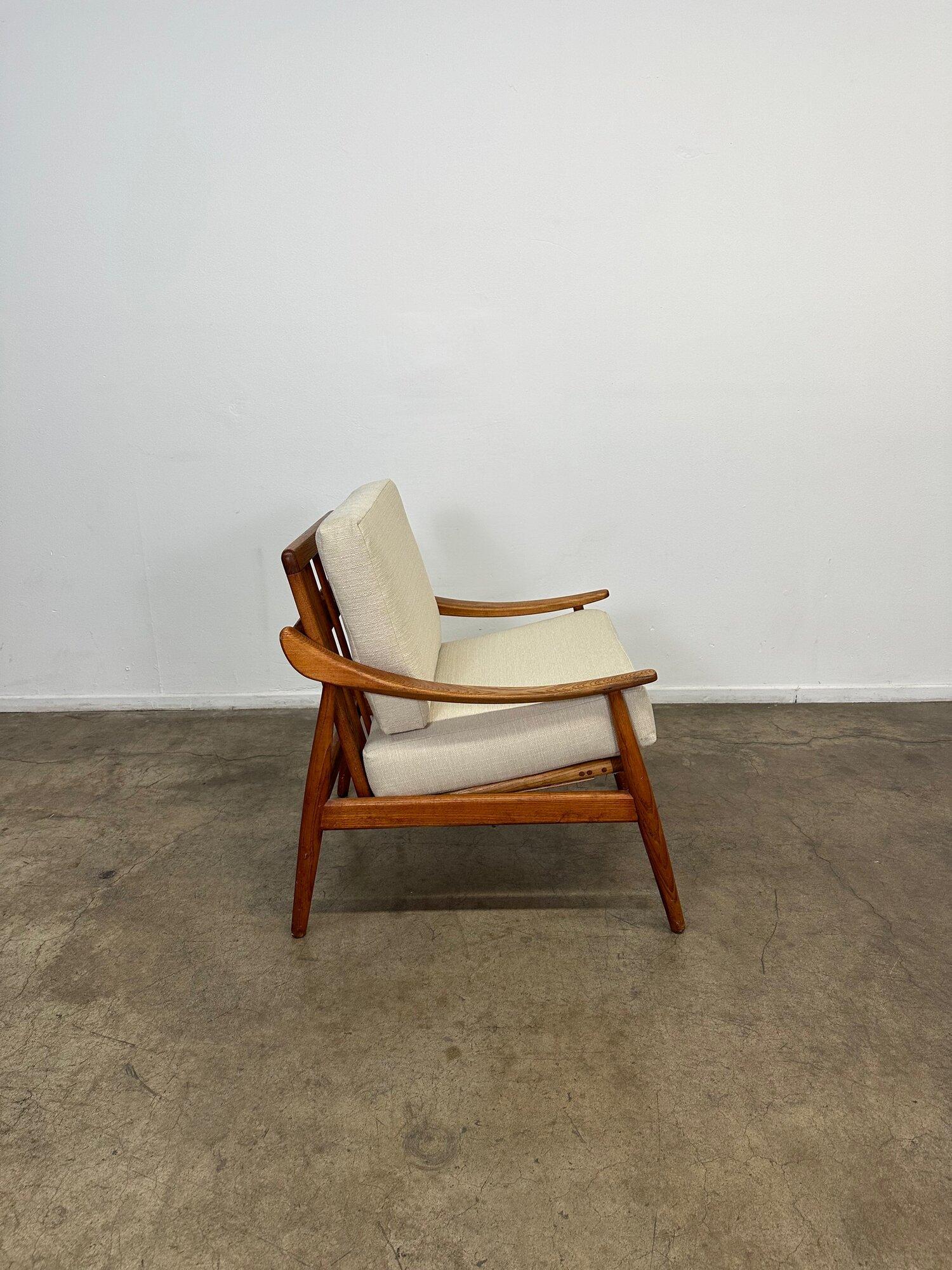 American Midcentury Scoop Arm Oak Lounge Chair For Sale