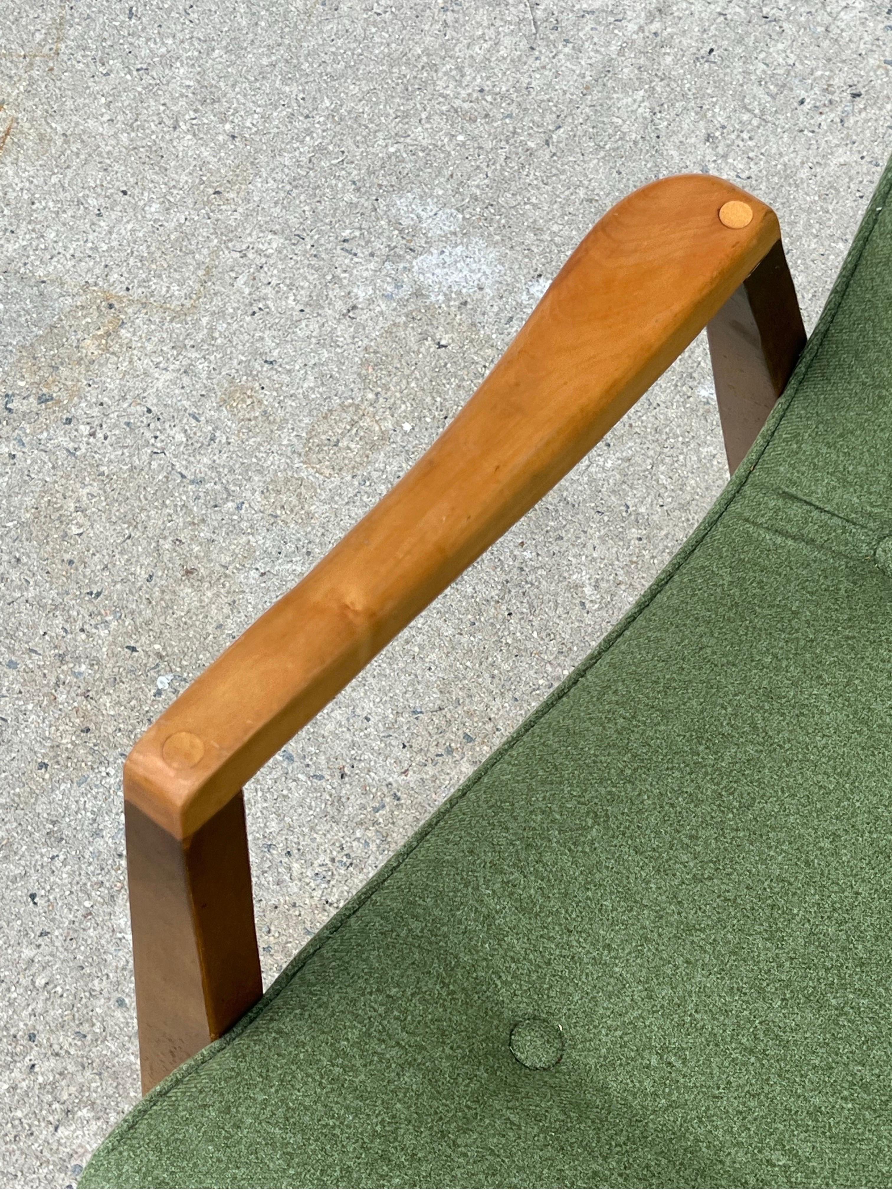 Mid-Century Scoop Lounge by Milo Baughman - Single In Good Condition In Raleigh, NC